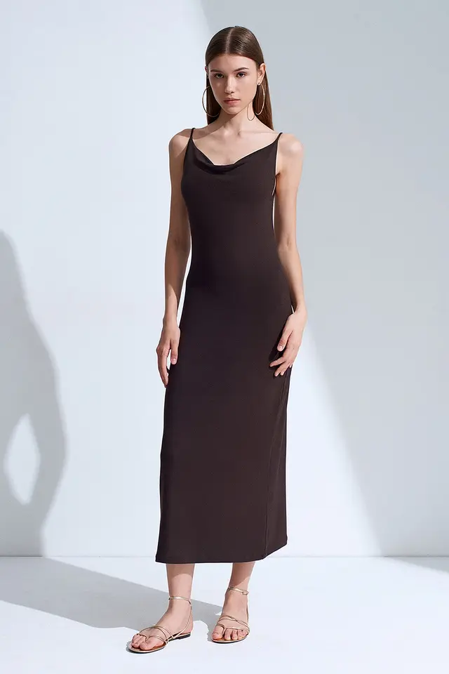 DILVIN Sleeveless Midi Slip Dress