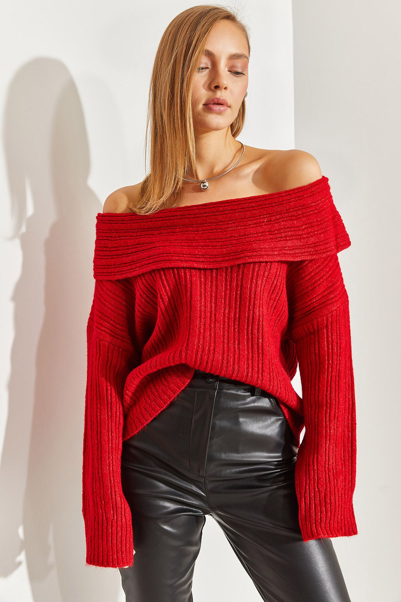 LUCCI Off Shoulder Ribbed Knit Sweater 3