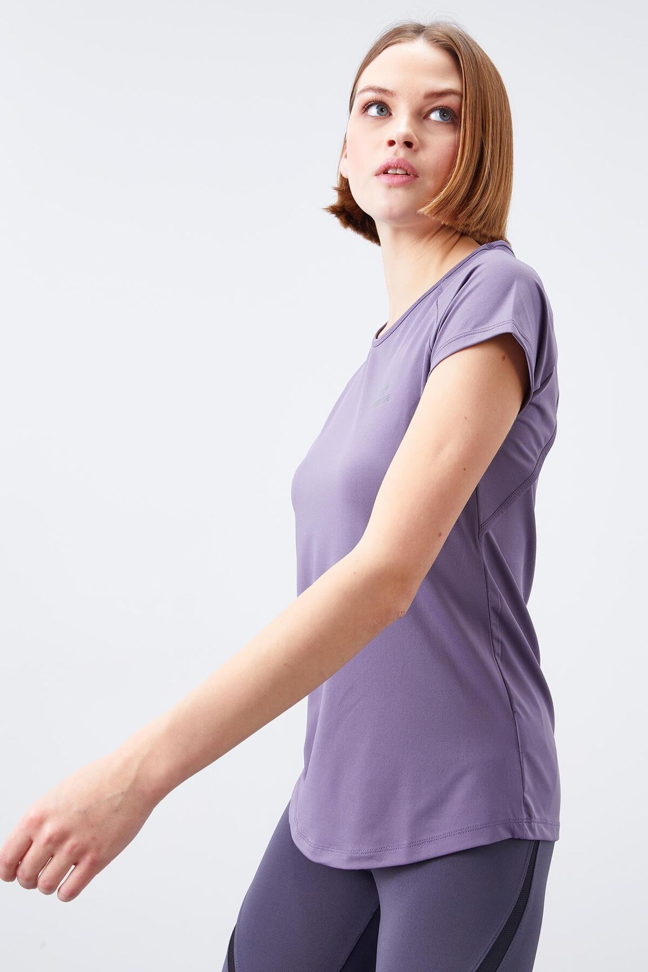 TOMMY Women's Short-Sleeve Crew Neck T-Shirt 5