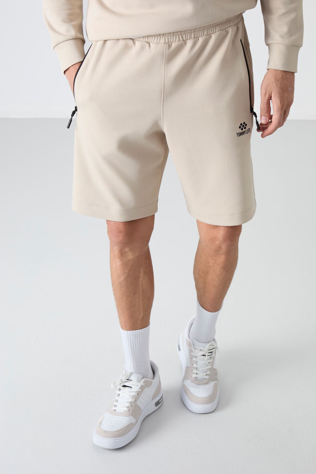 TOMMY Men's Regular-fit Knit Sweat Shorts 2