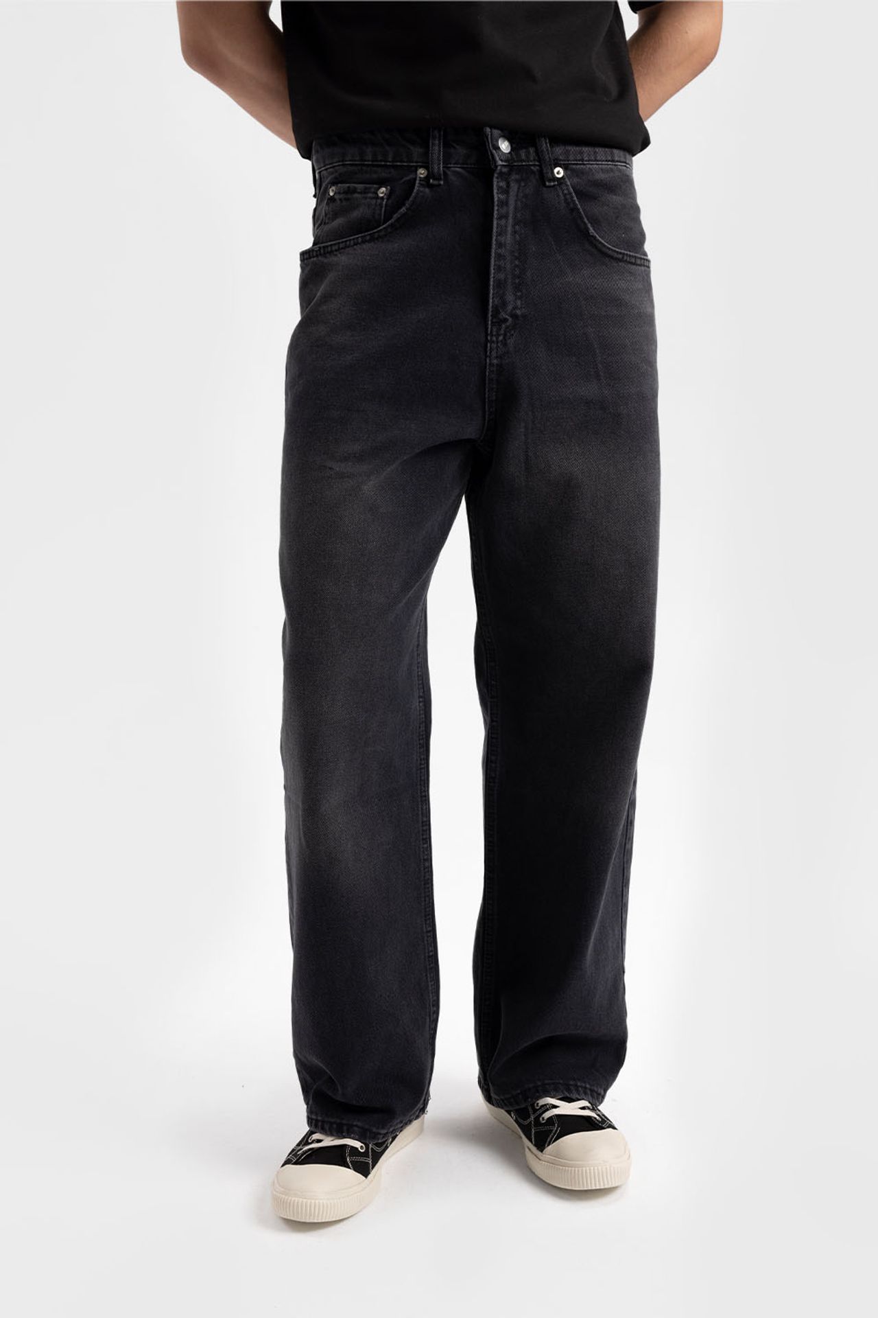 GIESTO Relaxed Fit Straight Leg Jeans 1