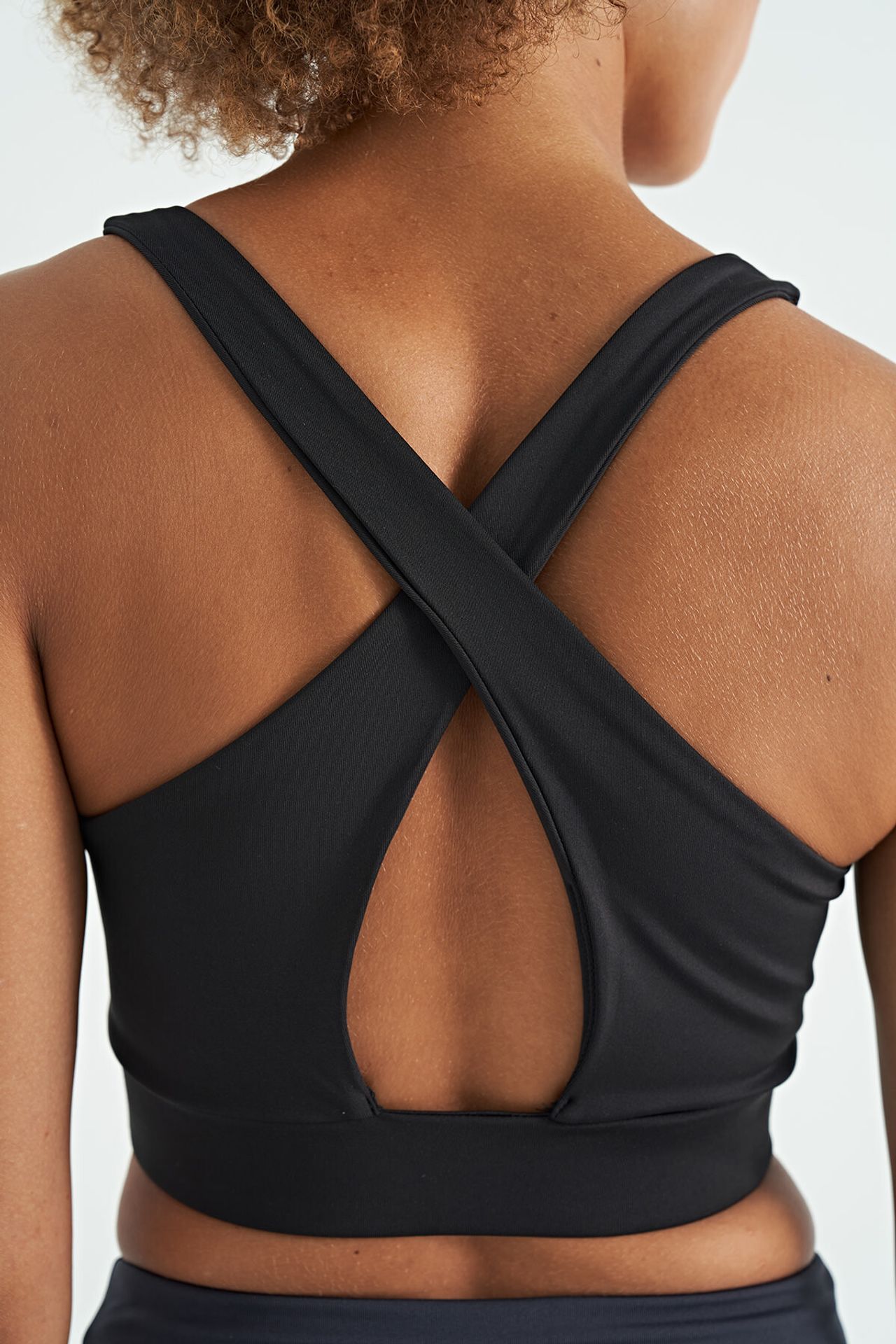 TOMMY Fitted Crop Sleeveless Sports Top 6