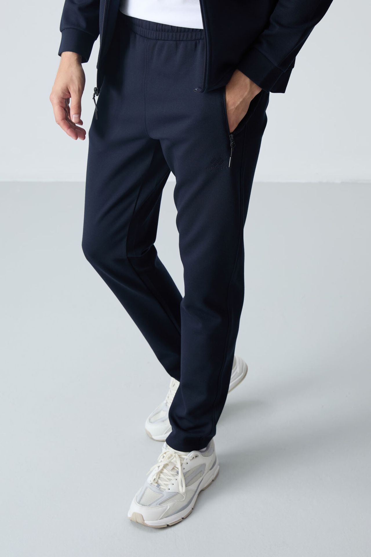 TOMMY Men's Color-blocked Knit Active Set 3