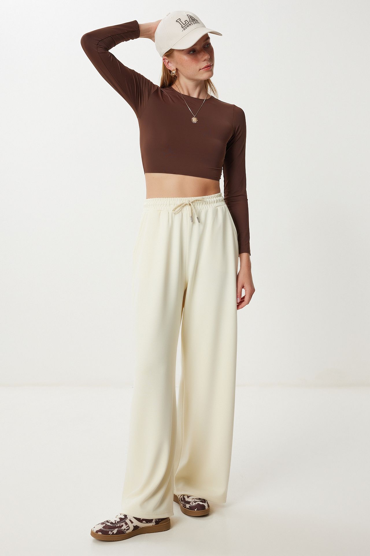 ISTANBUL Wide Leg Drawstring Waist Sweatpants 3
