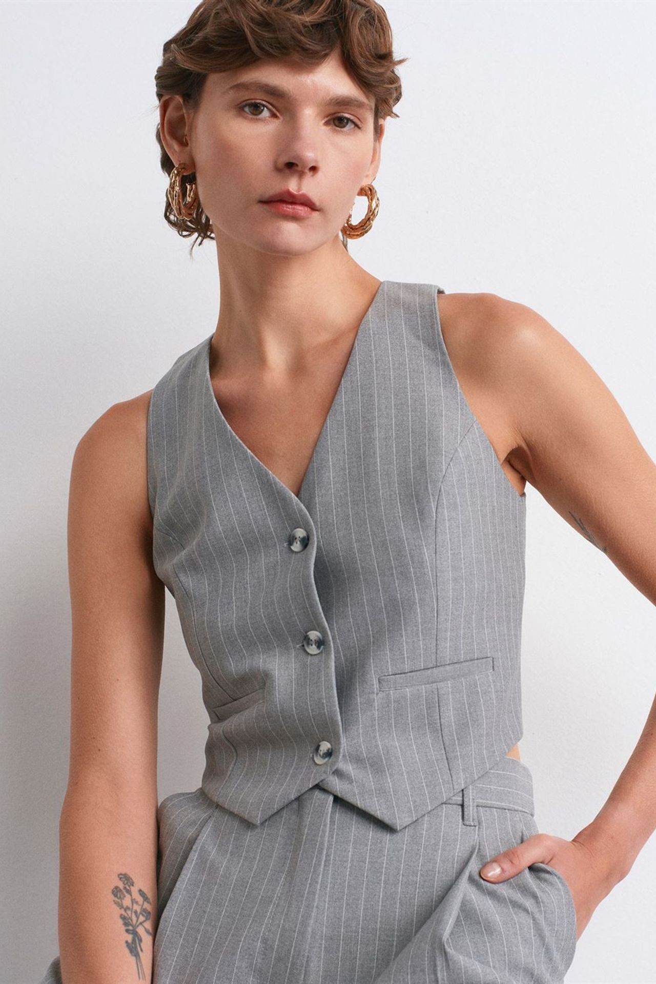 DILVIN Women's Striped Cropped Waistcoat 1