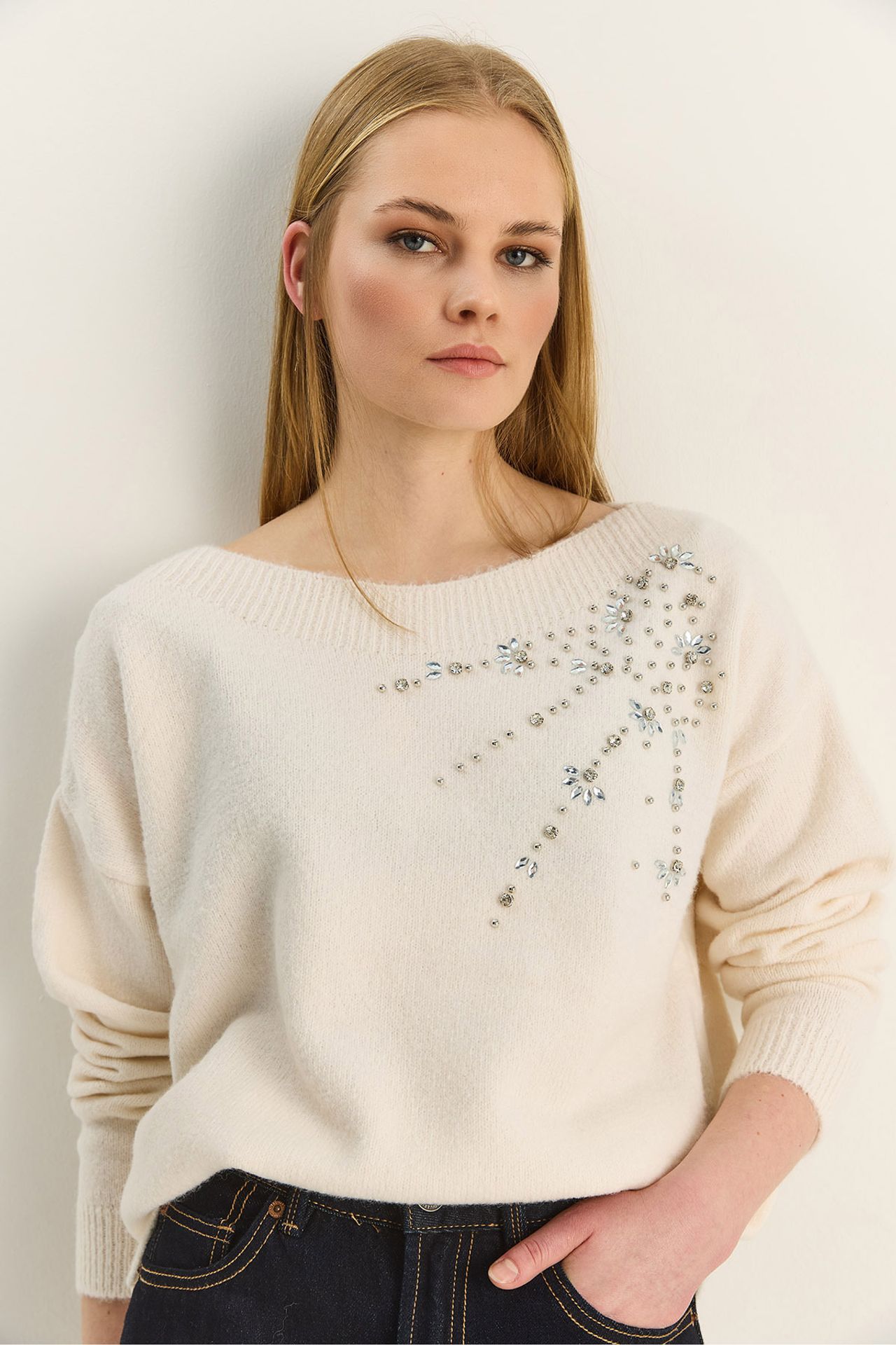 HiCCUP - Cream Natural Lucci Embroidered Boat Neck Sweater Women