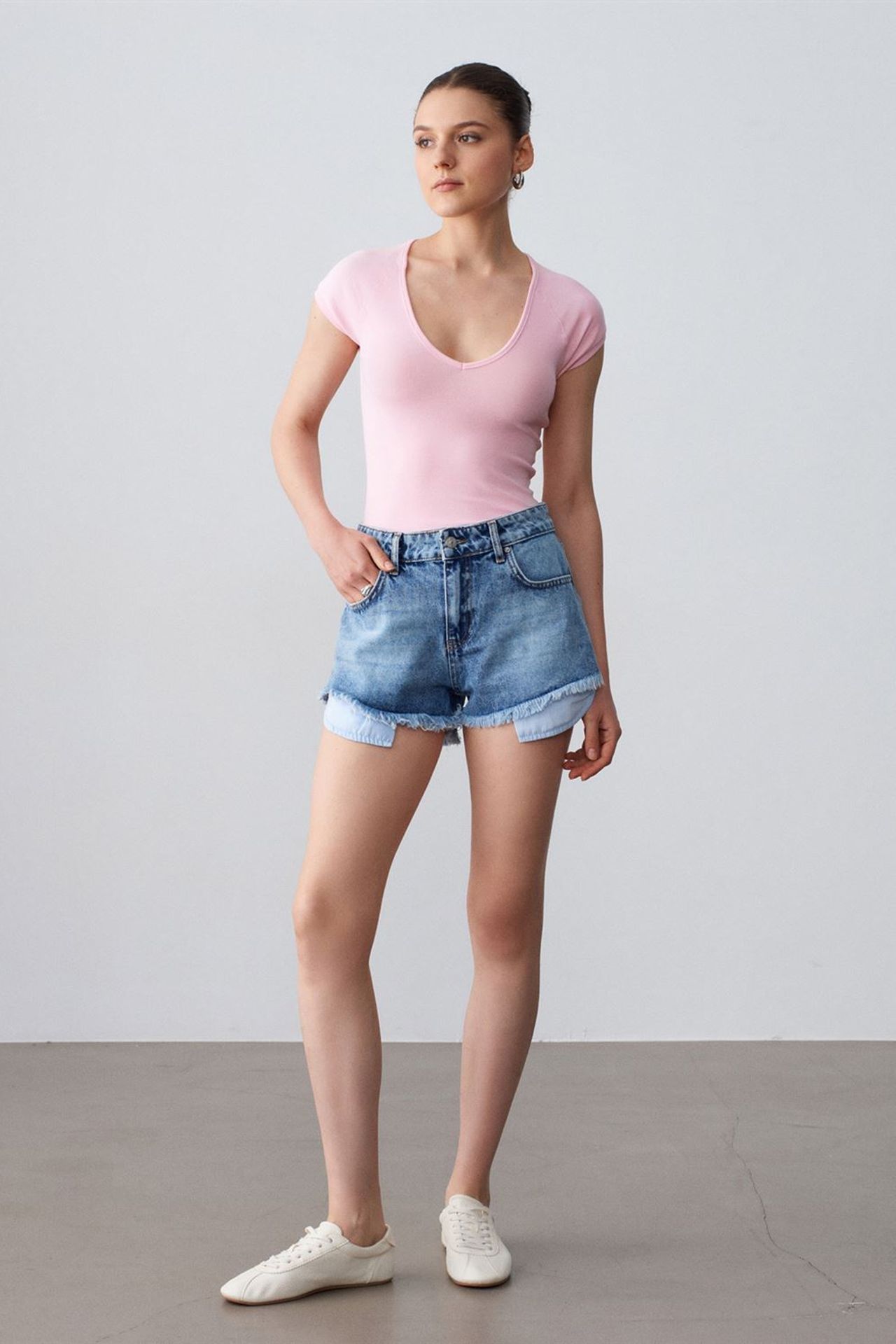 DILVIN Slim Fit Crop Jersey Top 4