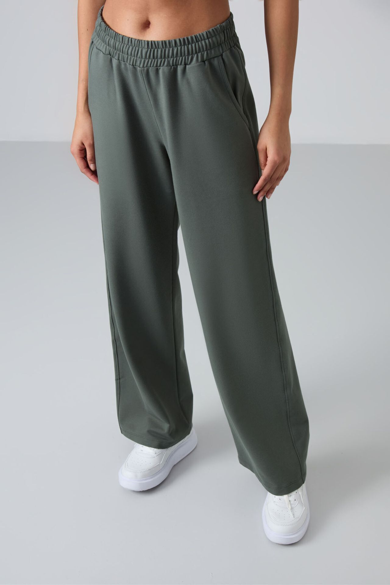 TOMMY Wide-Leg Pull-On Sweatpants 2