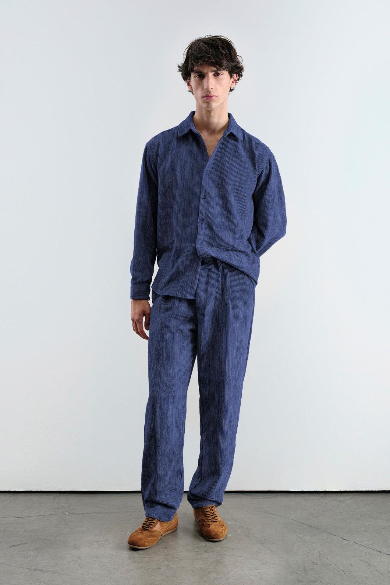 GIESTO Pleated Velvet Straight Leg Pants 4