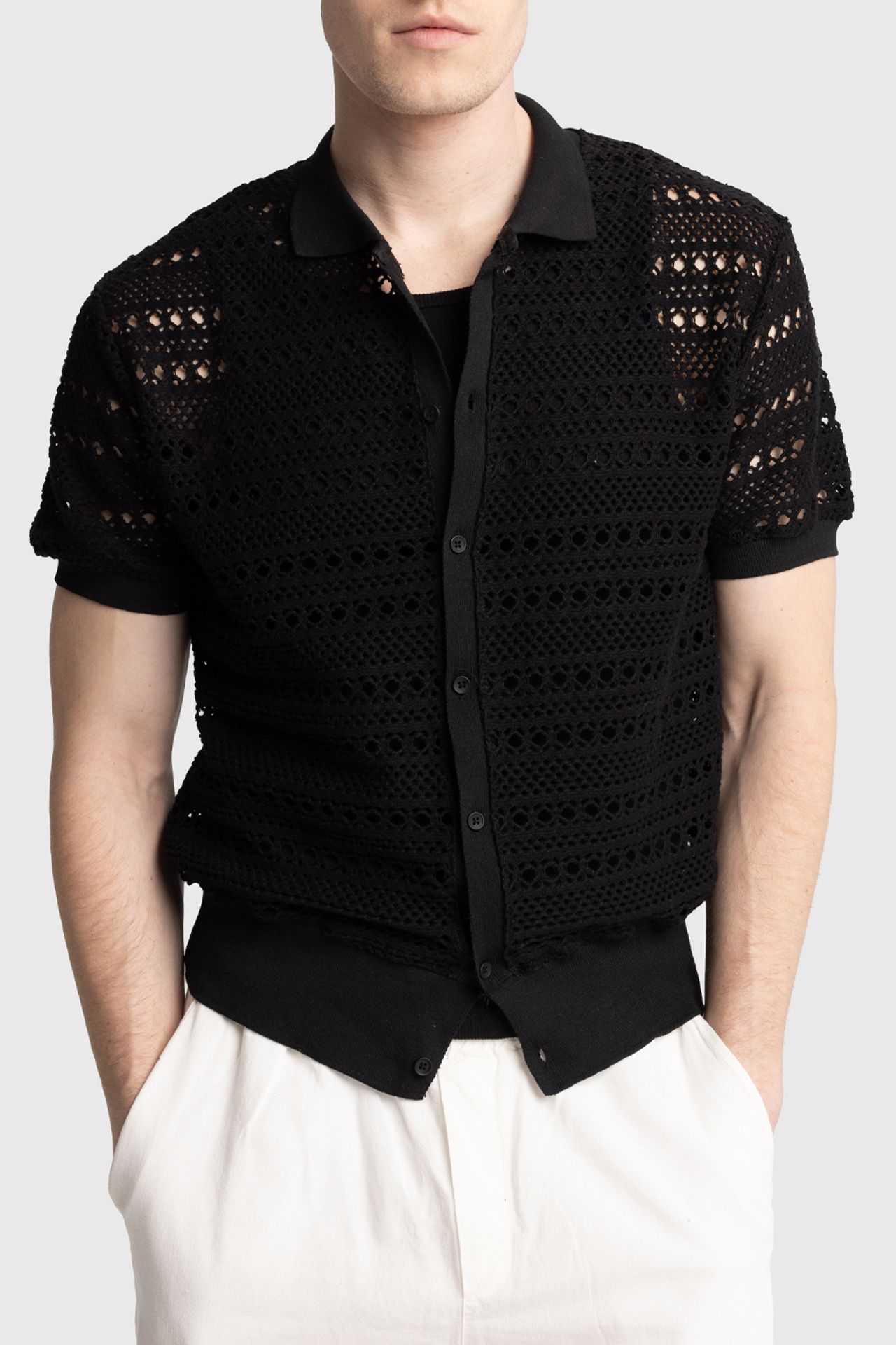 GIESTO Textured Knit Polo Collar Shirt with Button Closure 2