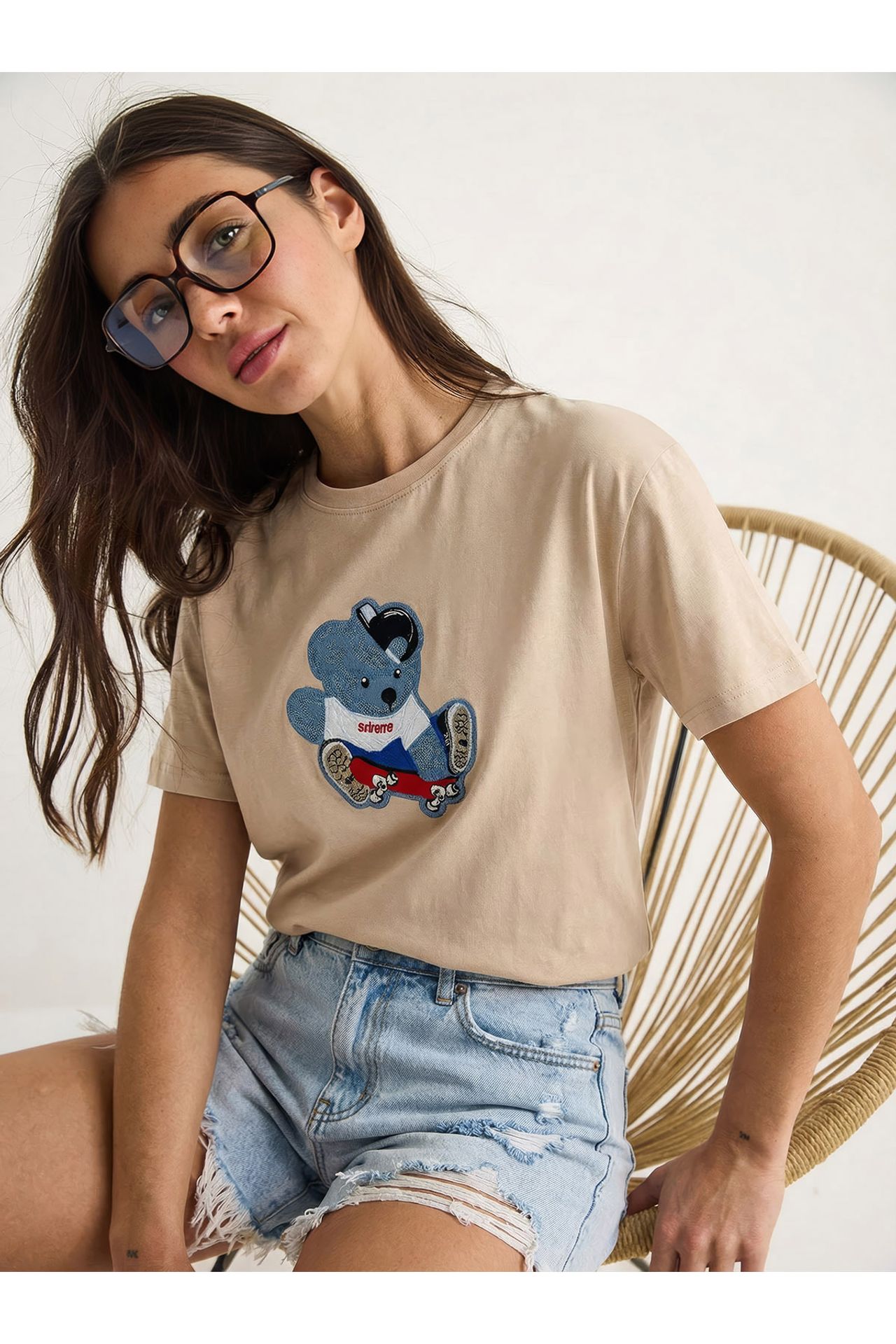 LUCCI Embroidered Crew Neck T-Shirt 3