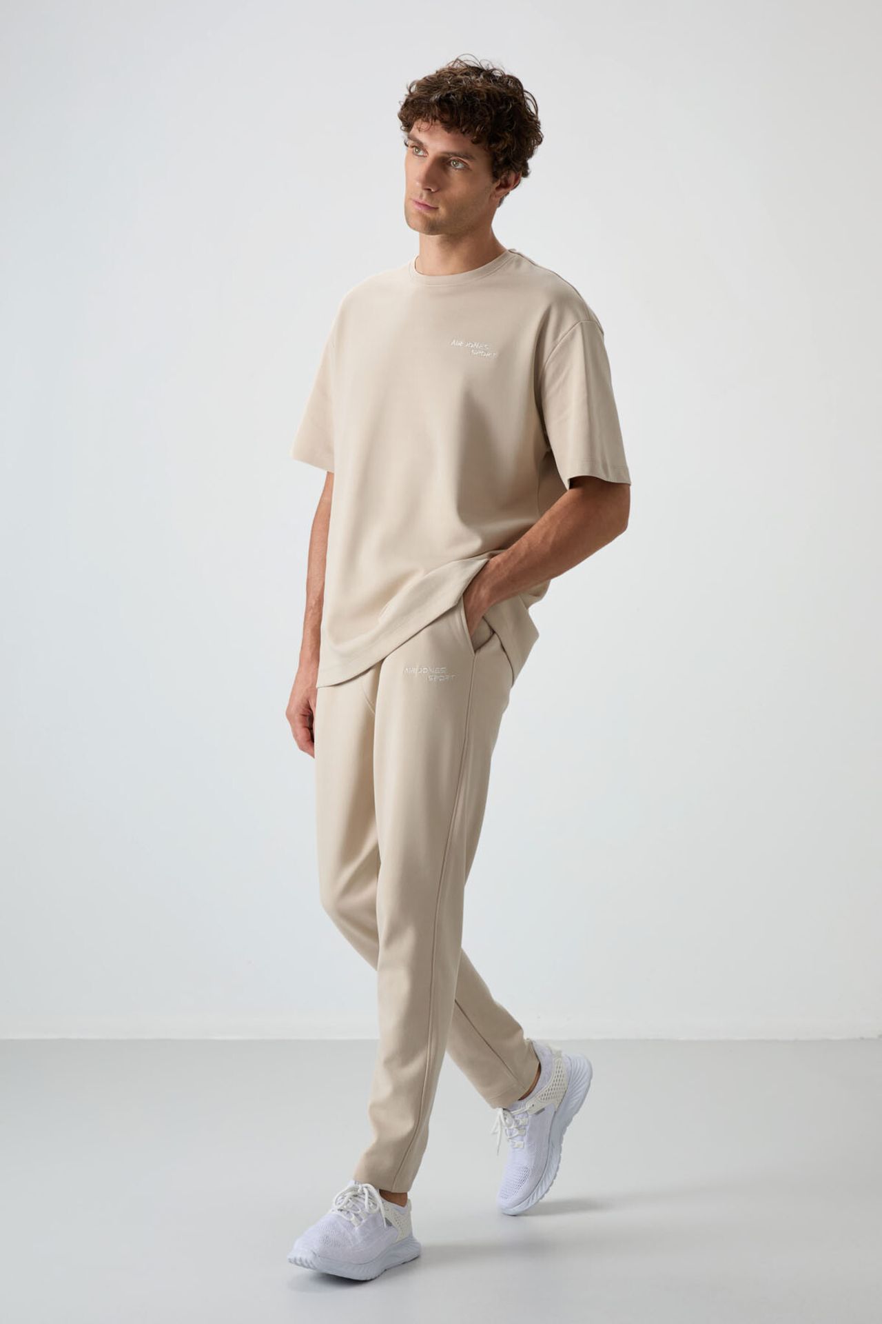 TOMMY Men's Oversized Embroidered Active Set 3
