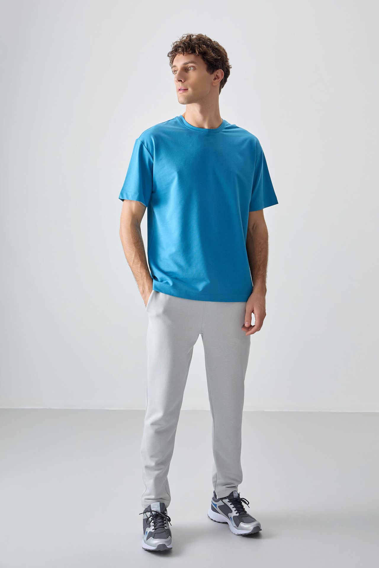 TOMMY Oversized Cotton Blend Crew Neck T-Shirt 4