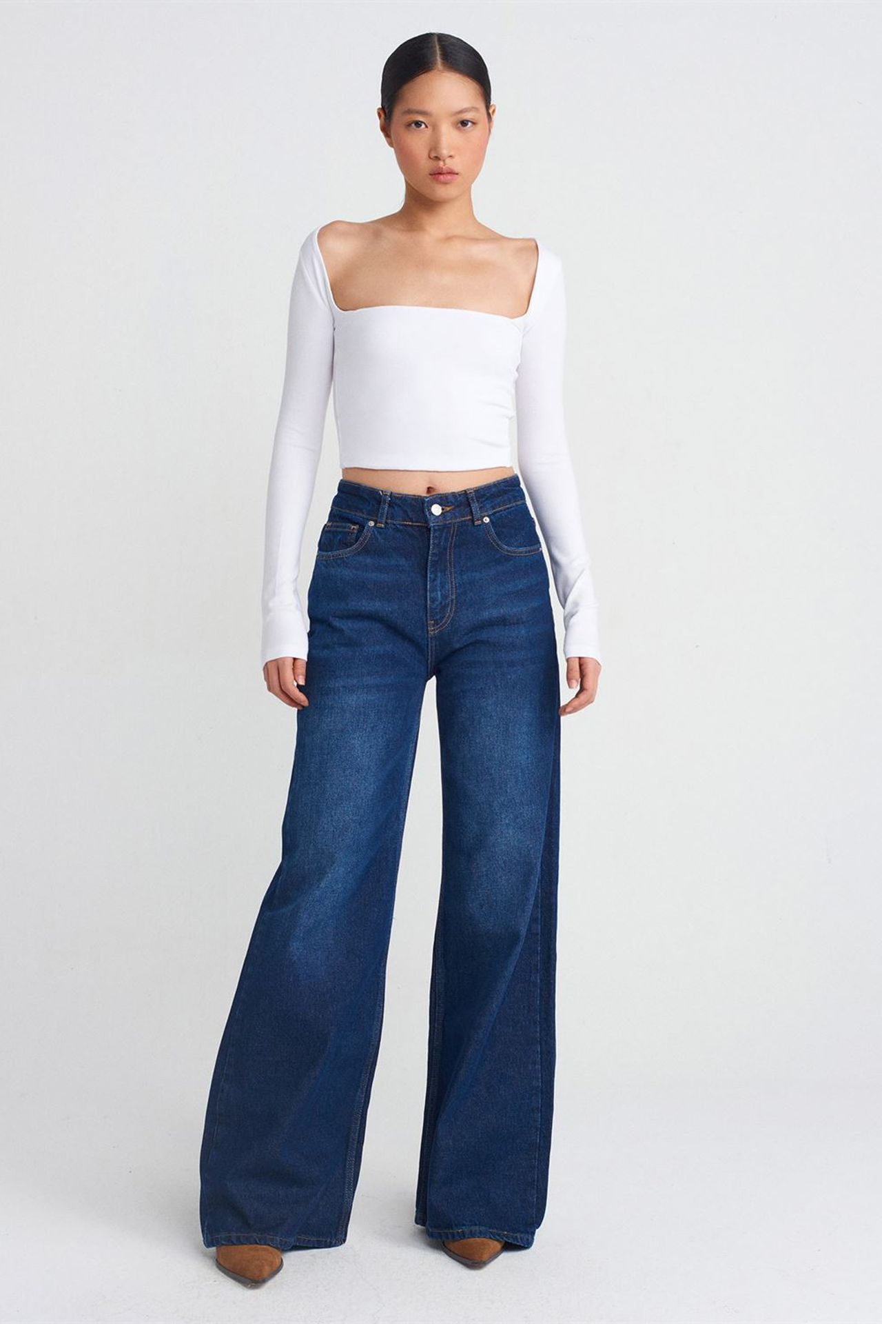 DILVIN Women's Cropped Cut-out Square-neck Blouse 3