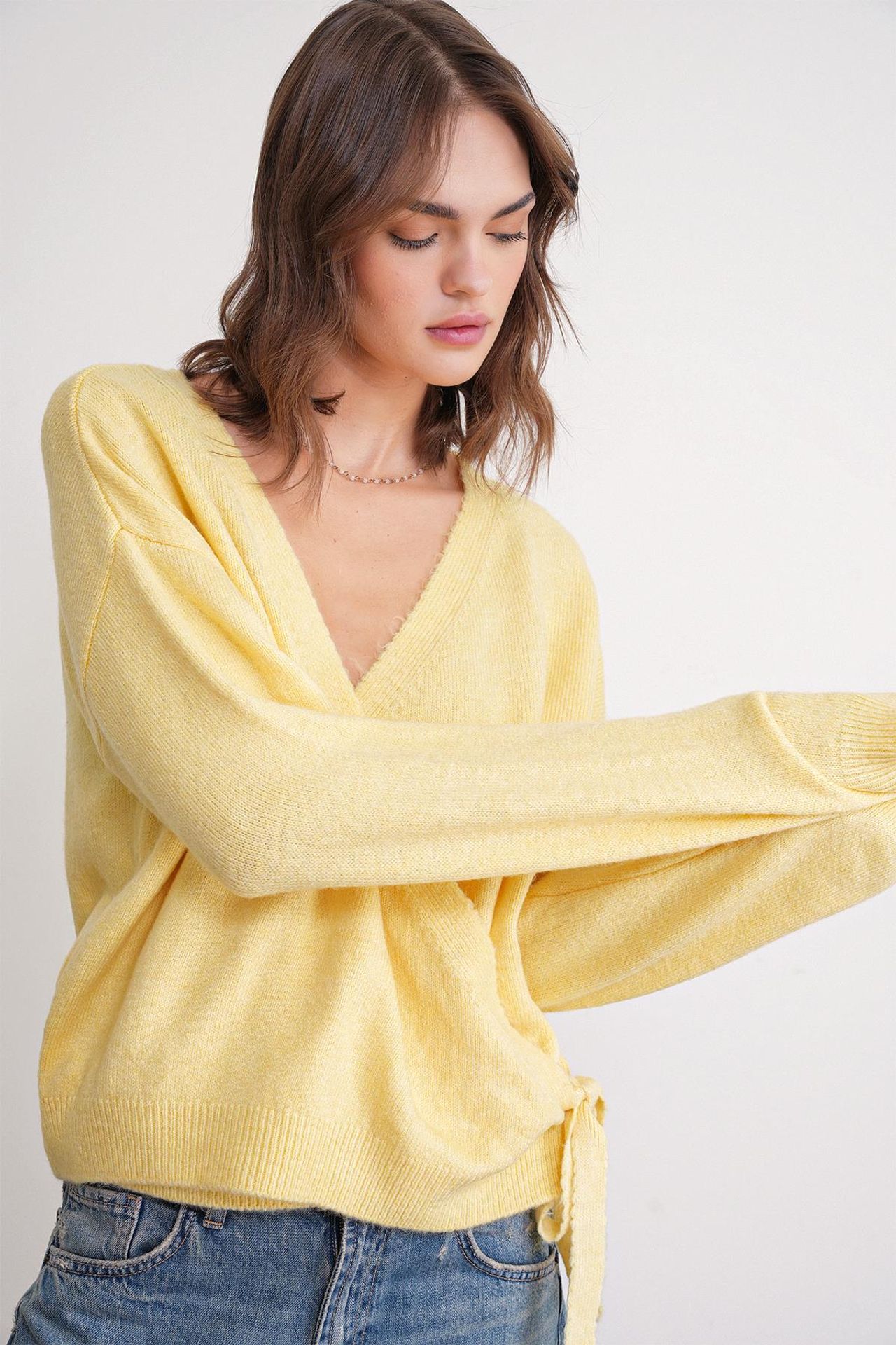 Mixray Ribbed V-Neck Tie-Front Cardigan 3