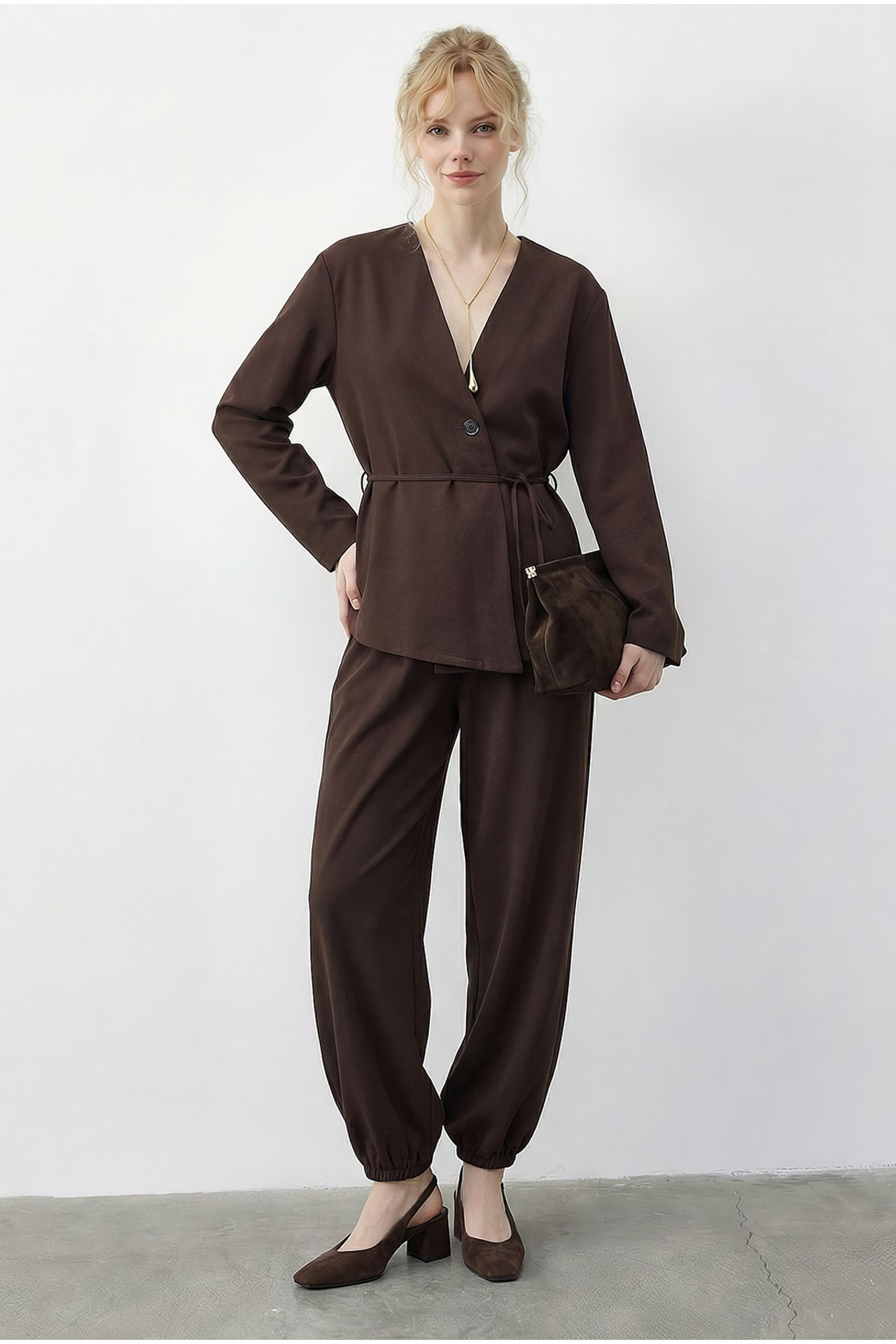LUCCI Belt Detailed Blouse and Jogger Pants Two Pieces Set 1