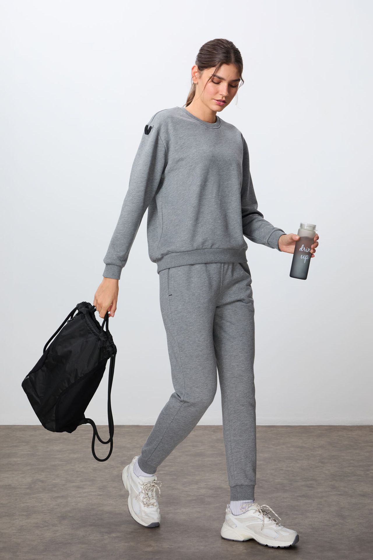 TOMMY Oversized Ribbed Sweatshirt And Pants Set 1
