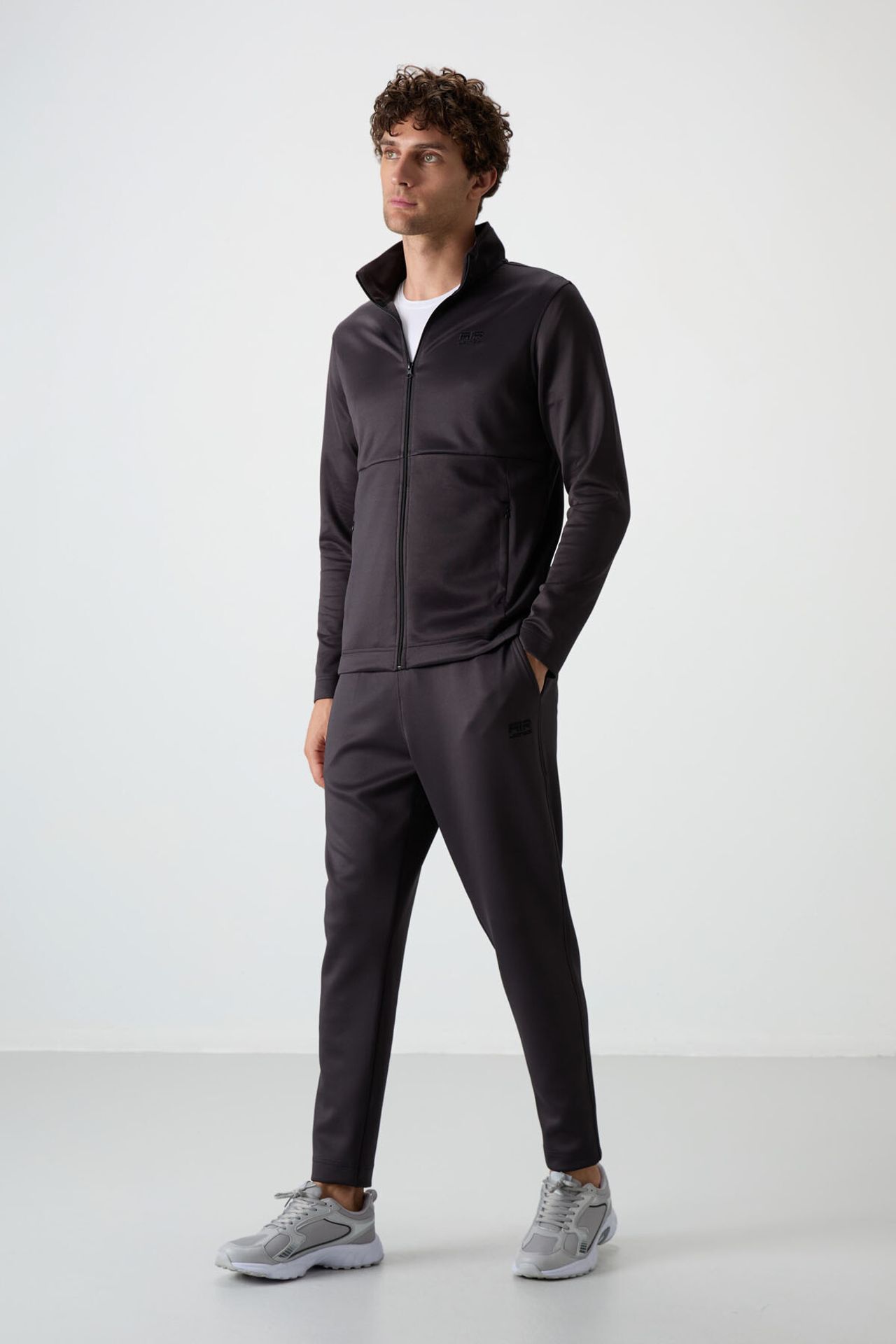 TOMMY Men's Scuba Active Set With Zip Collar 1
