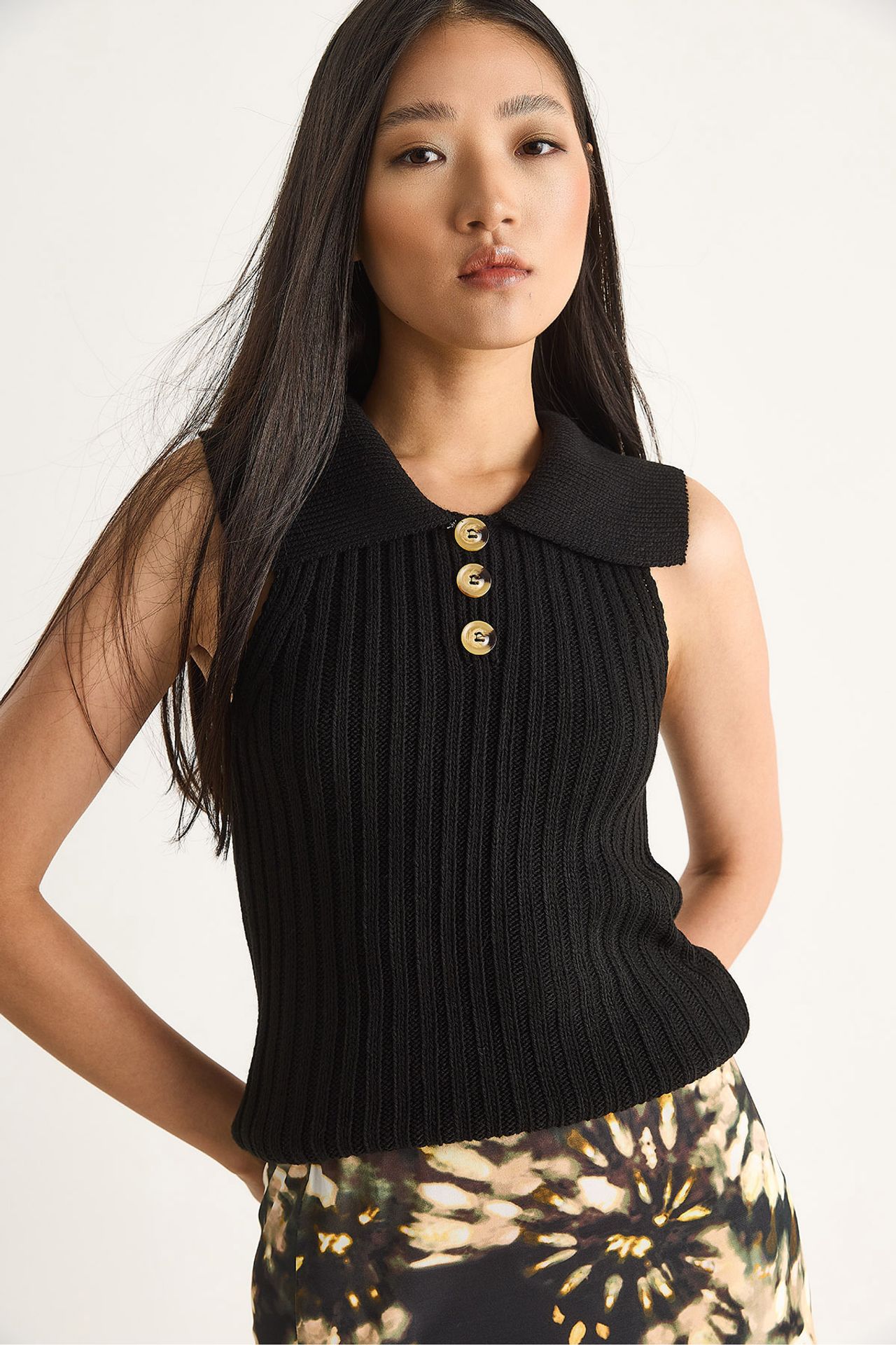 LUCCI Knit Blouse with Button Closure