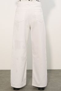 white-image-5