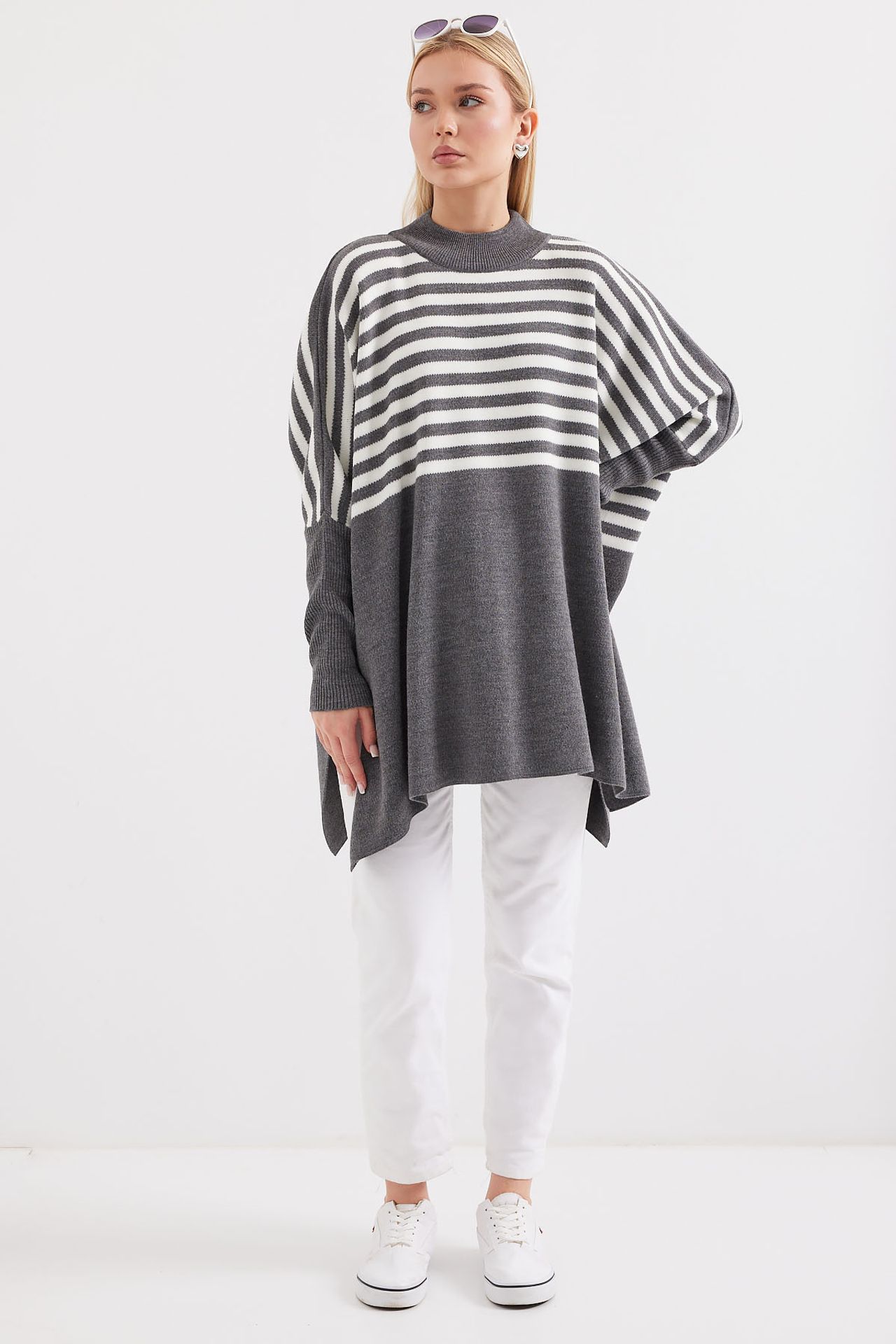 BDART Oversized Acrylic Crew Neck Jumper 4
