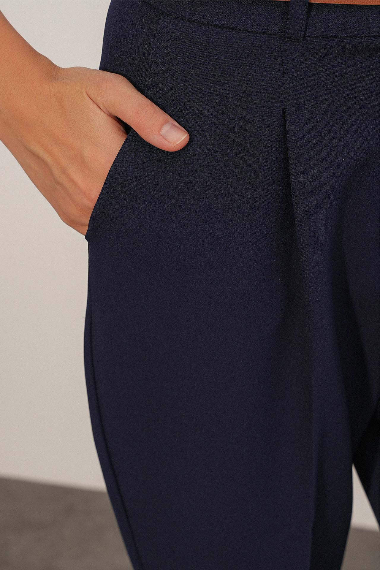 BDART Women's Straight-Leg Pants