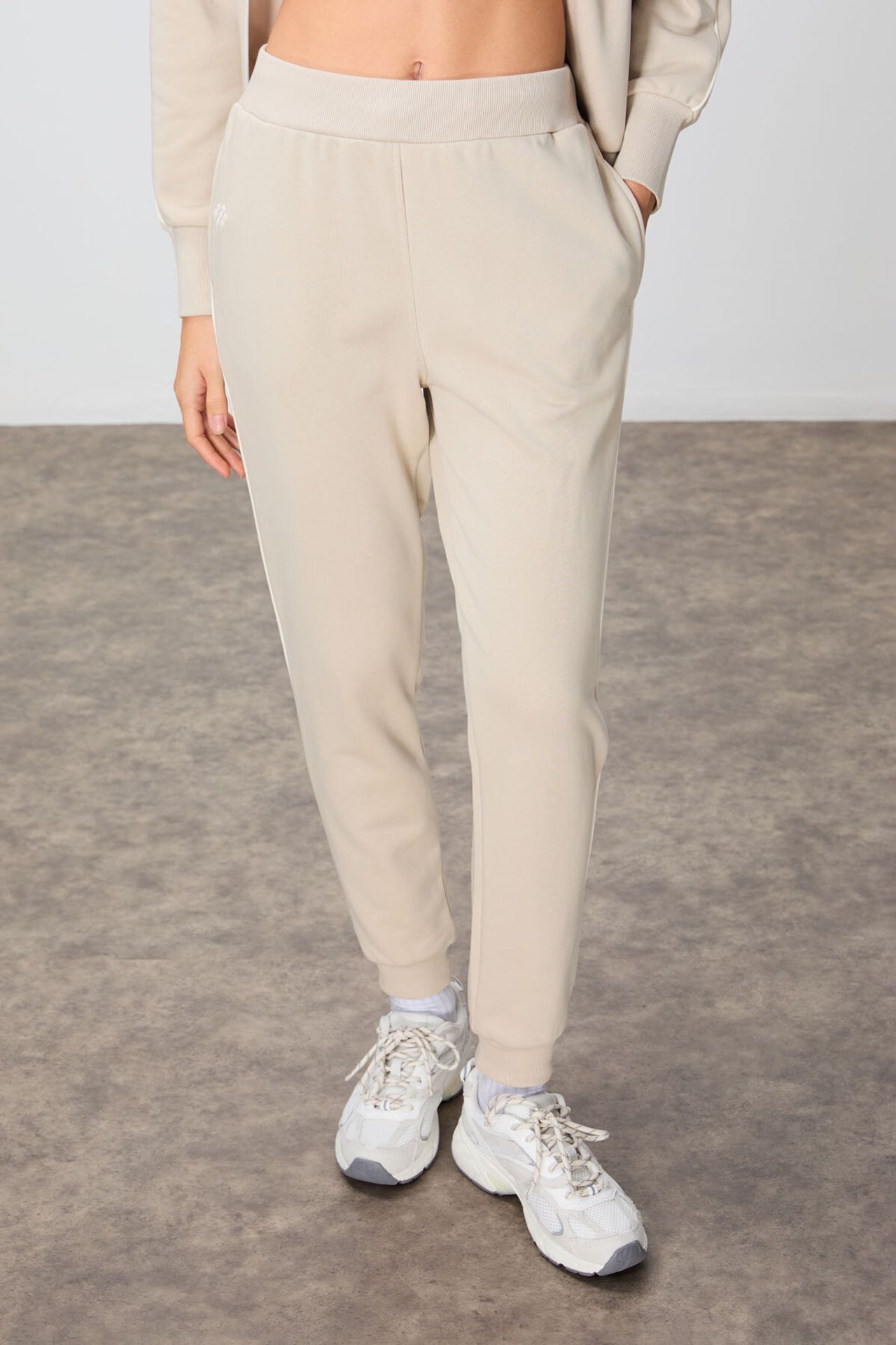 TOMMY Oversized Zip-collar Sweatshirt And Pants Set 4