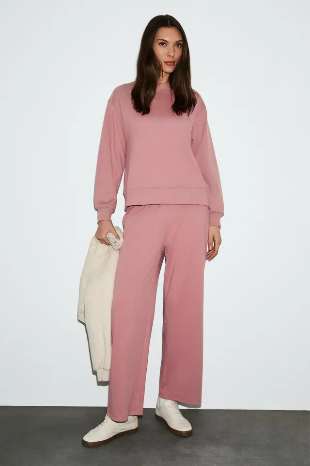 GRIMELANGE Crew Neck Wide-Leg Active Set