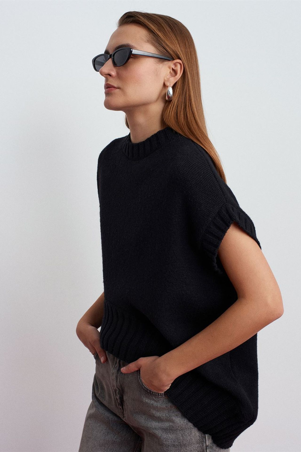 DILVIN Oversized Ribbed Knit Sweater Vest 2