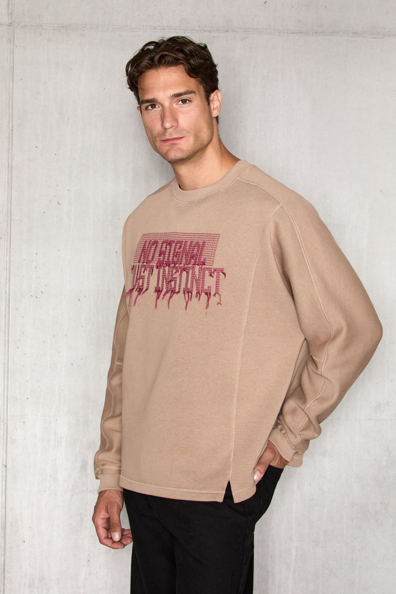 GRIMELANGE Relaxed Crew Neck Sweatshirt 5