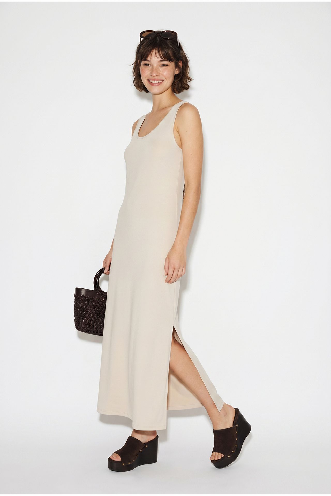 LUCCI Sleeveless Straight Maxi Dress With Slit 3