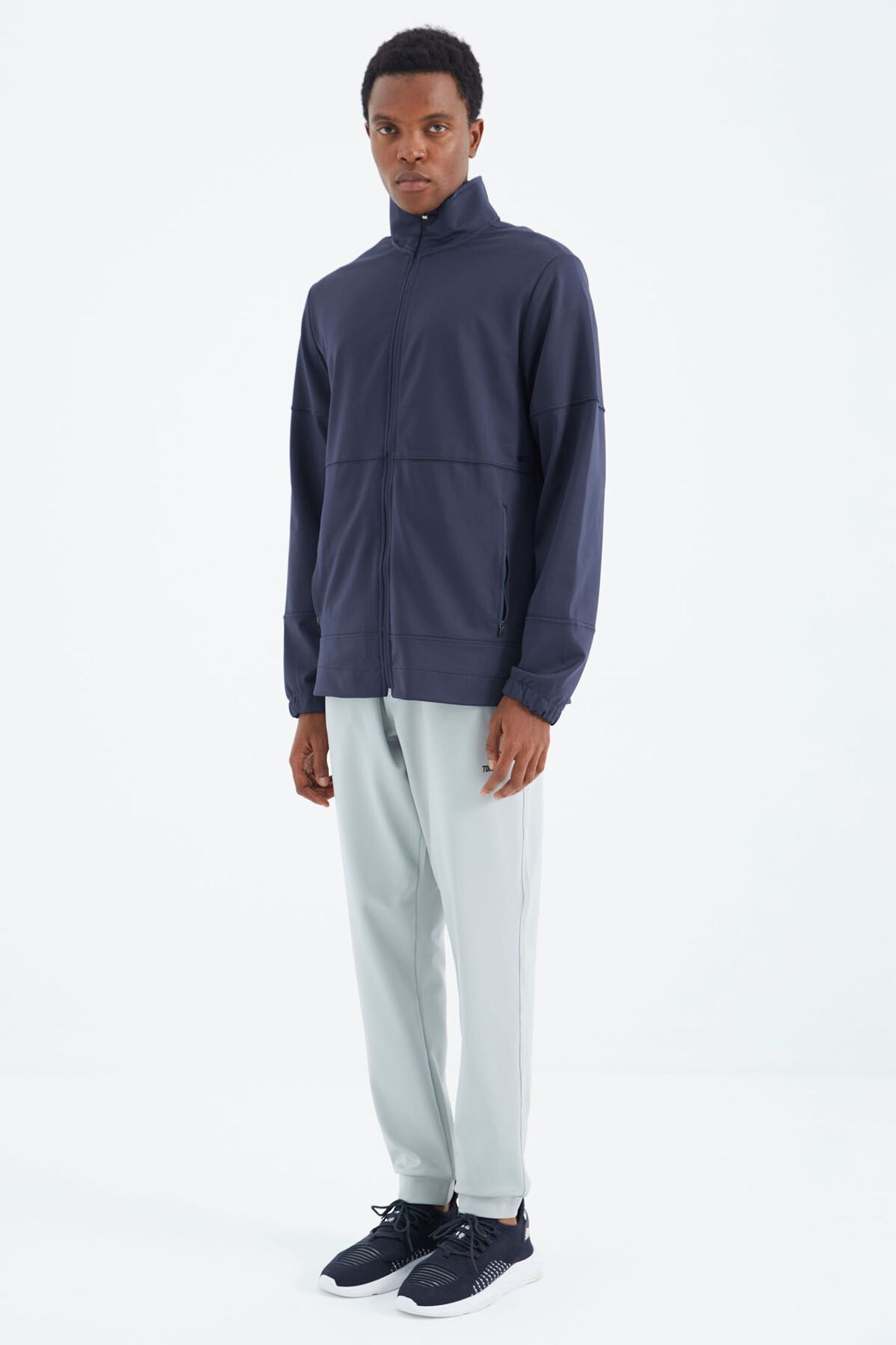 TOMMY Men's Relaxed Fit Sweatpants 4