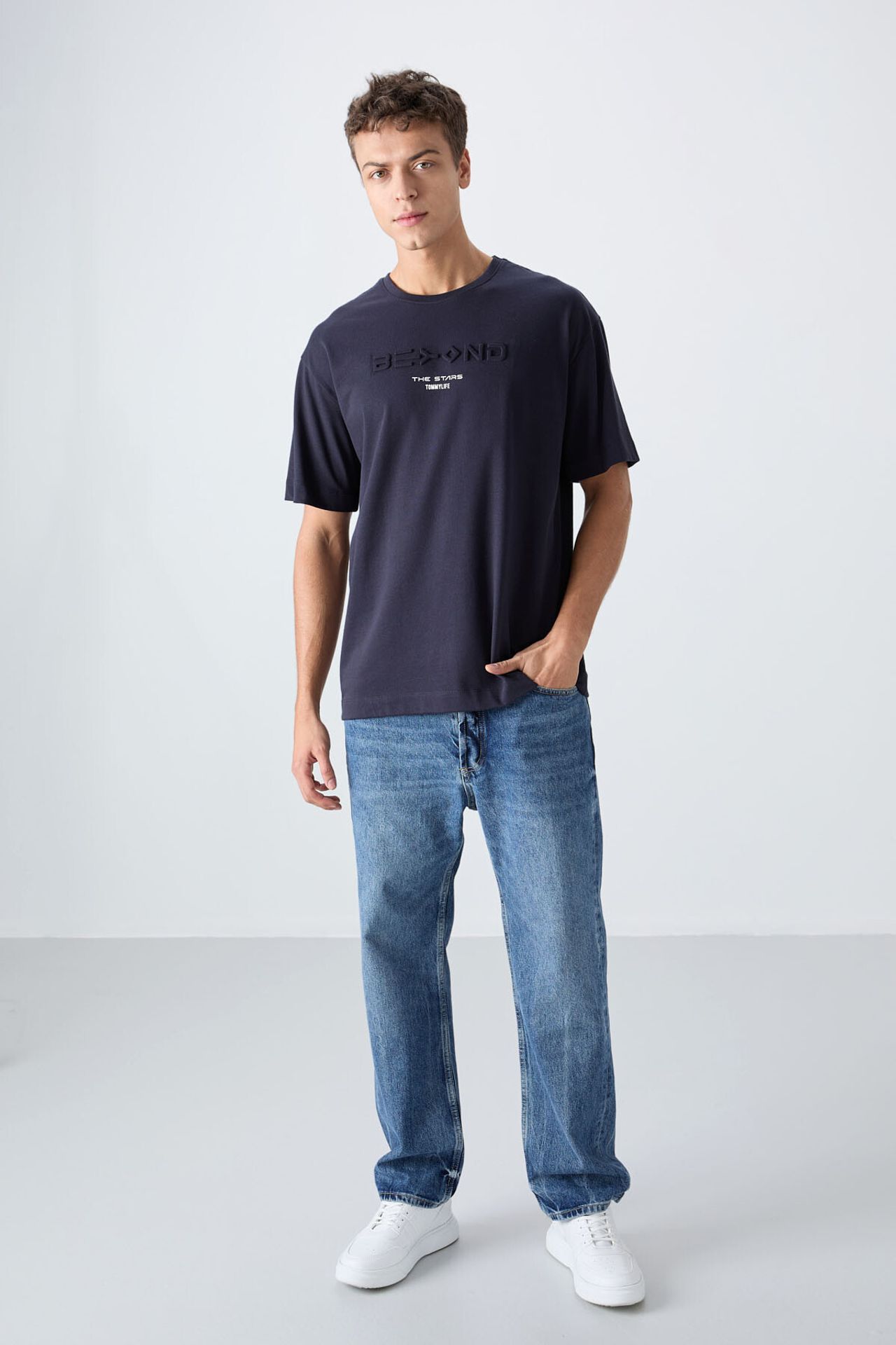 TOMMY Oversized Logo T-Shirt 2