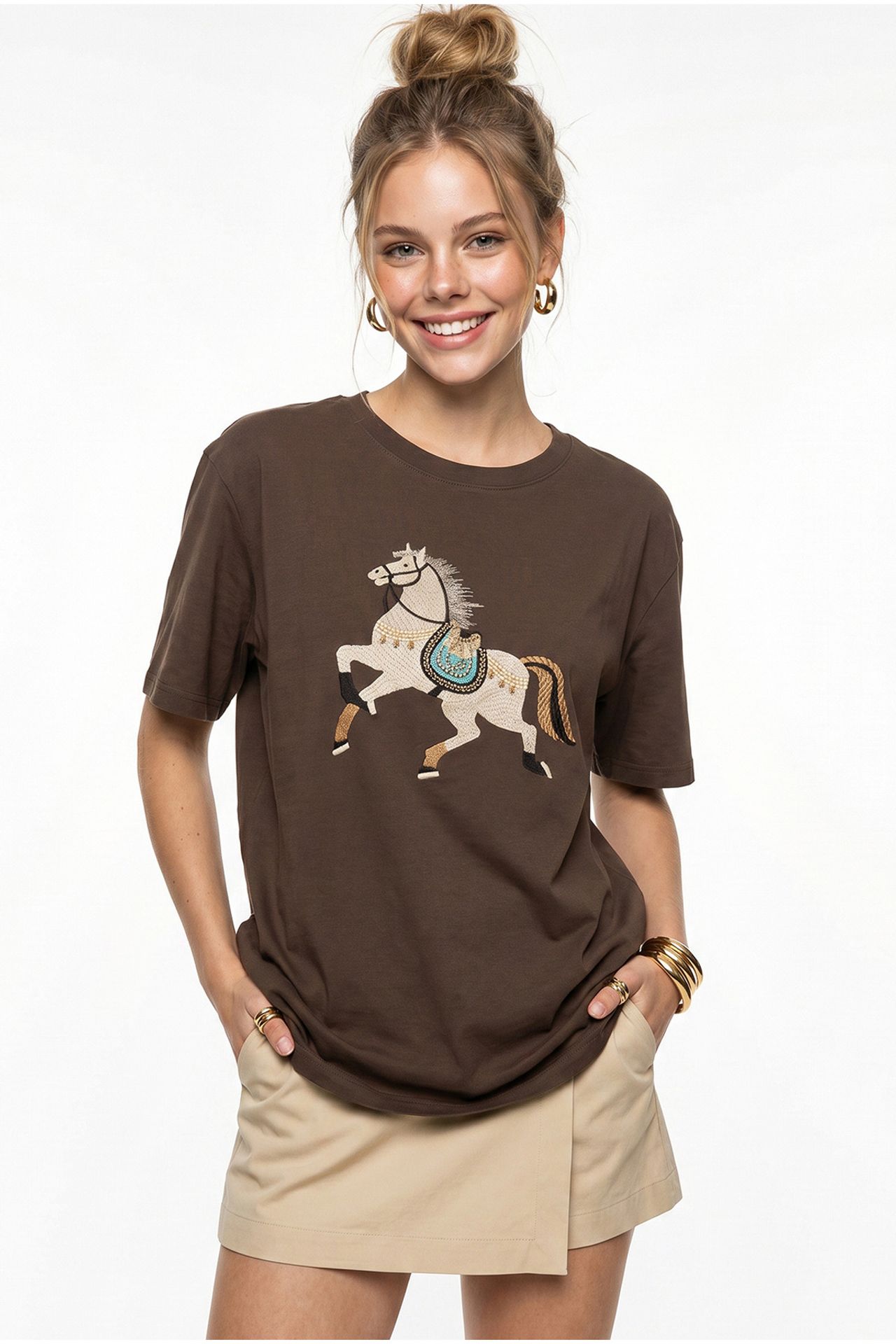 LUCCI Oversized Embroidered Sequin Crew Neck T-Shirt 1