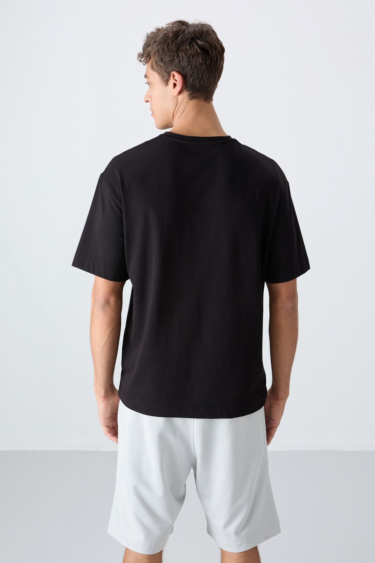 TOMMY Oversized Logo Crew Neck T-Shirt 5