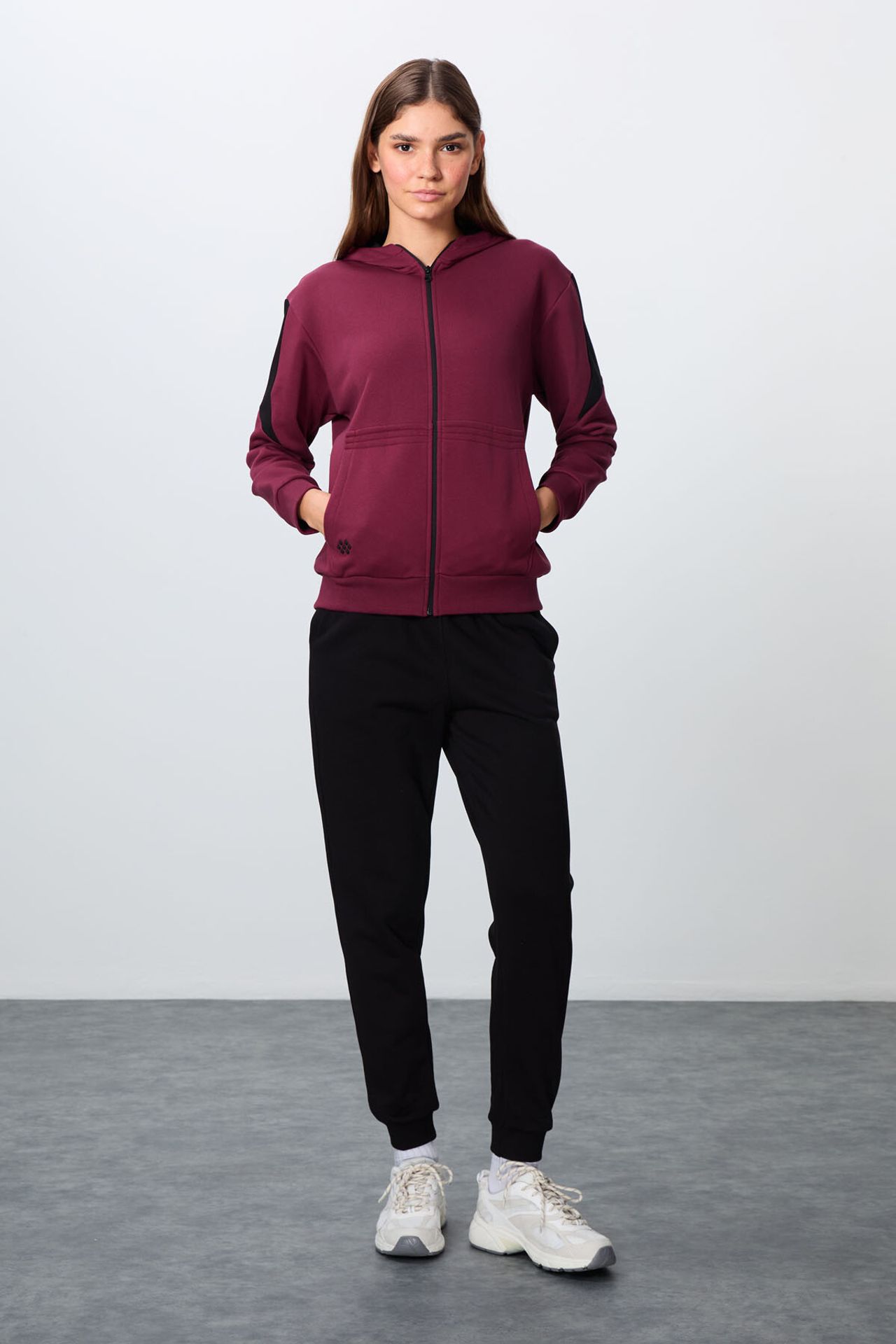 TOMMY Oversized Hooded Zip Sweatshirt And Pants Set 5