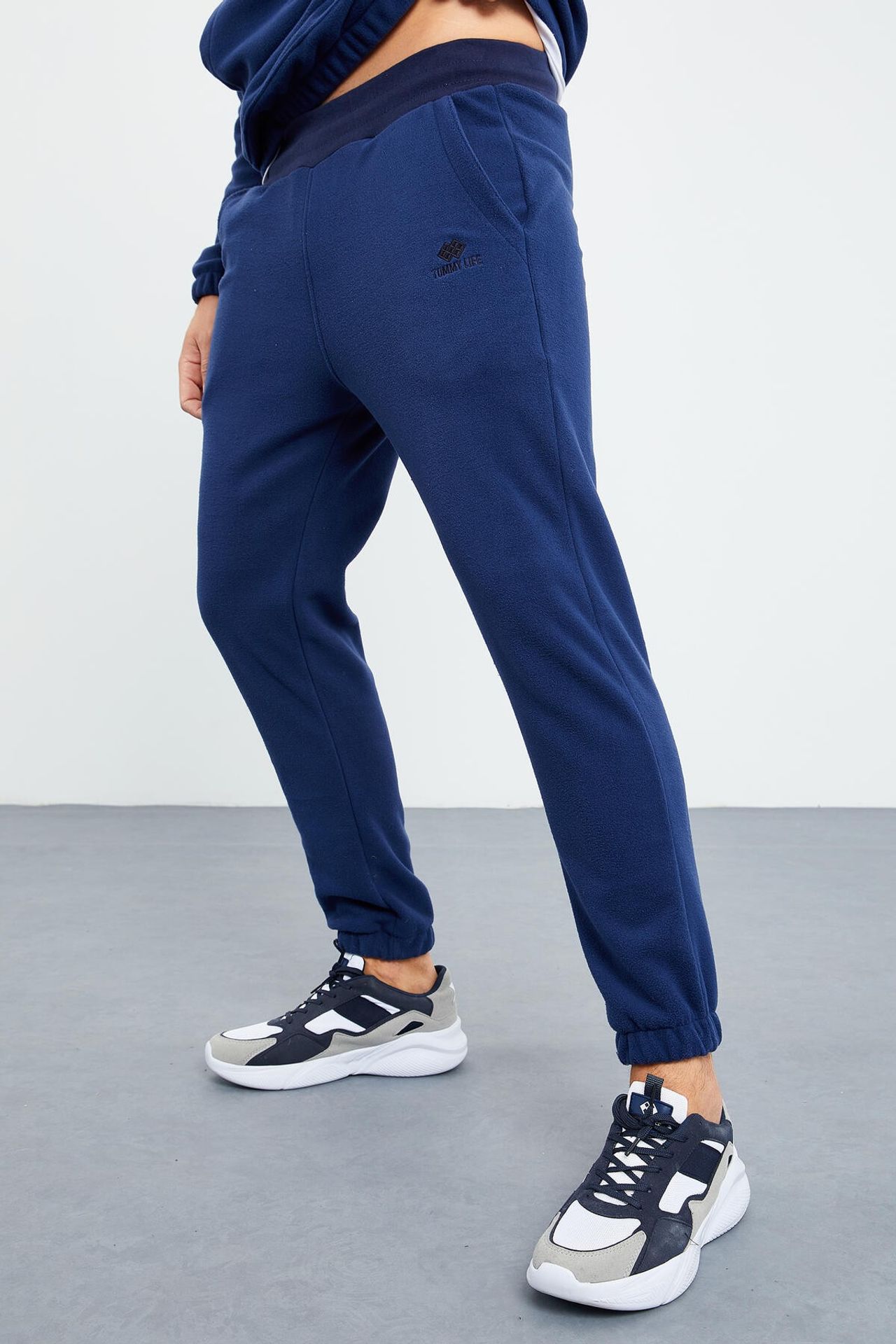 TOMMY Men's Two-piece Plush Tracksuit 5