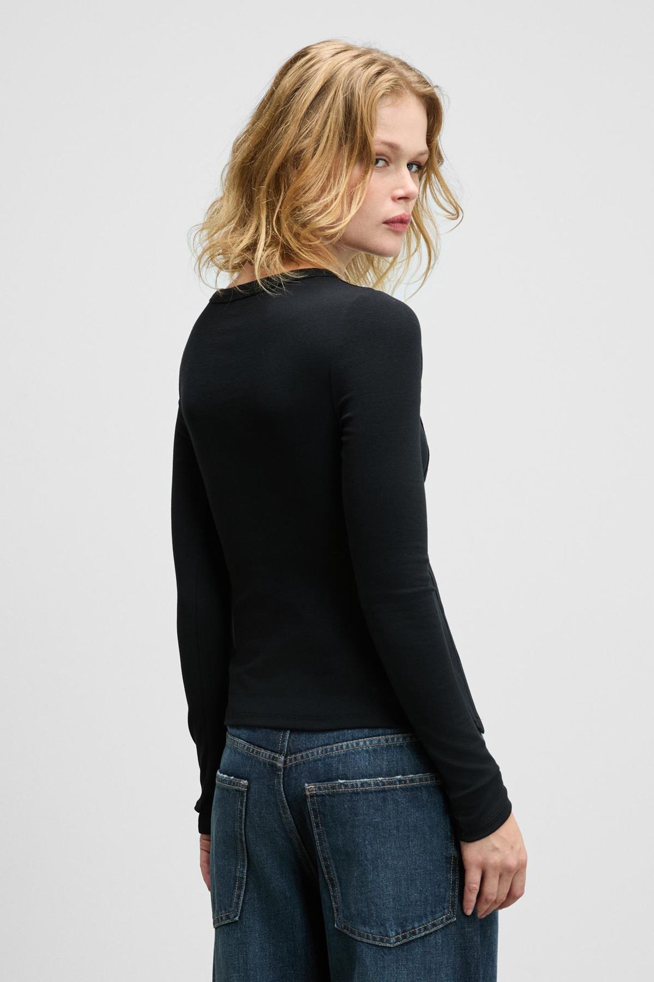 GRIMELANGE Slim Fit Crew Neck Button Blouse 6