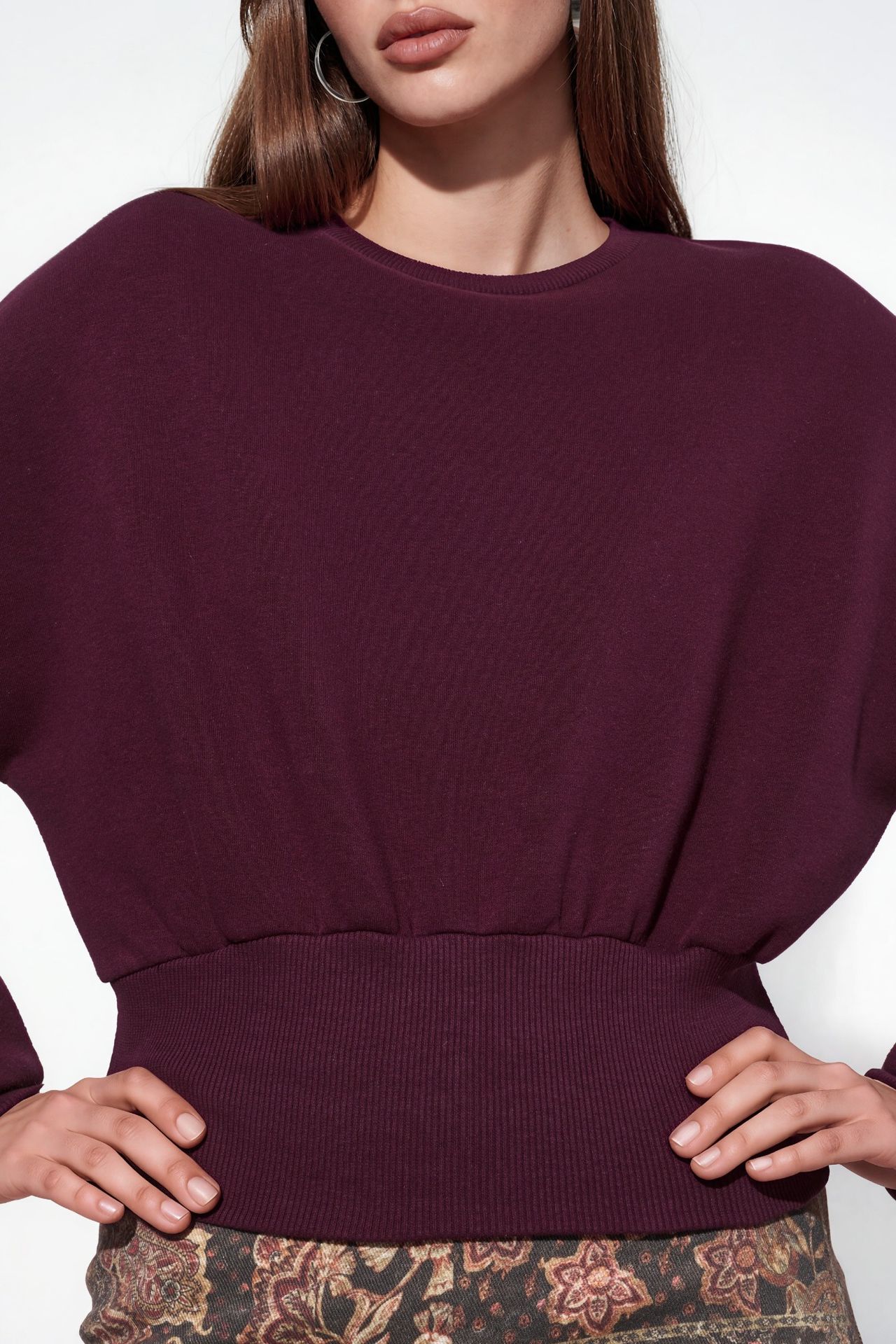 BUSEM Kadın Kısa Bisiklet Yaka Sweatshirt 4