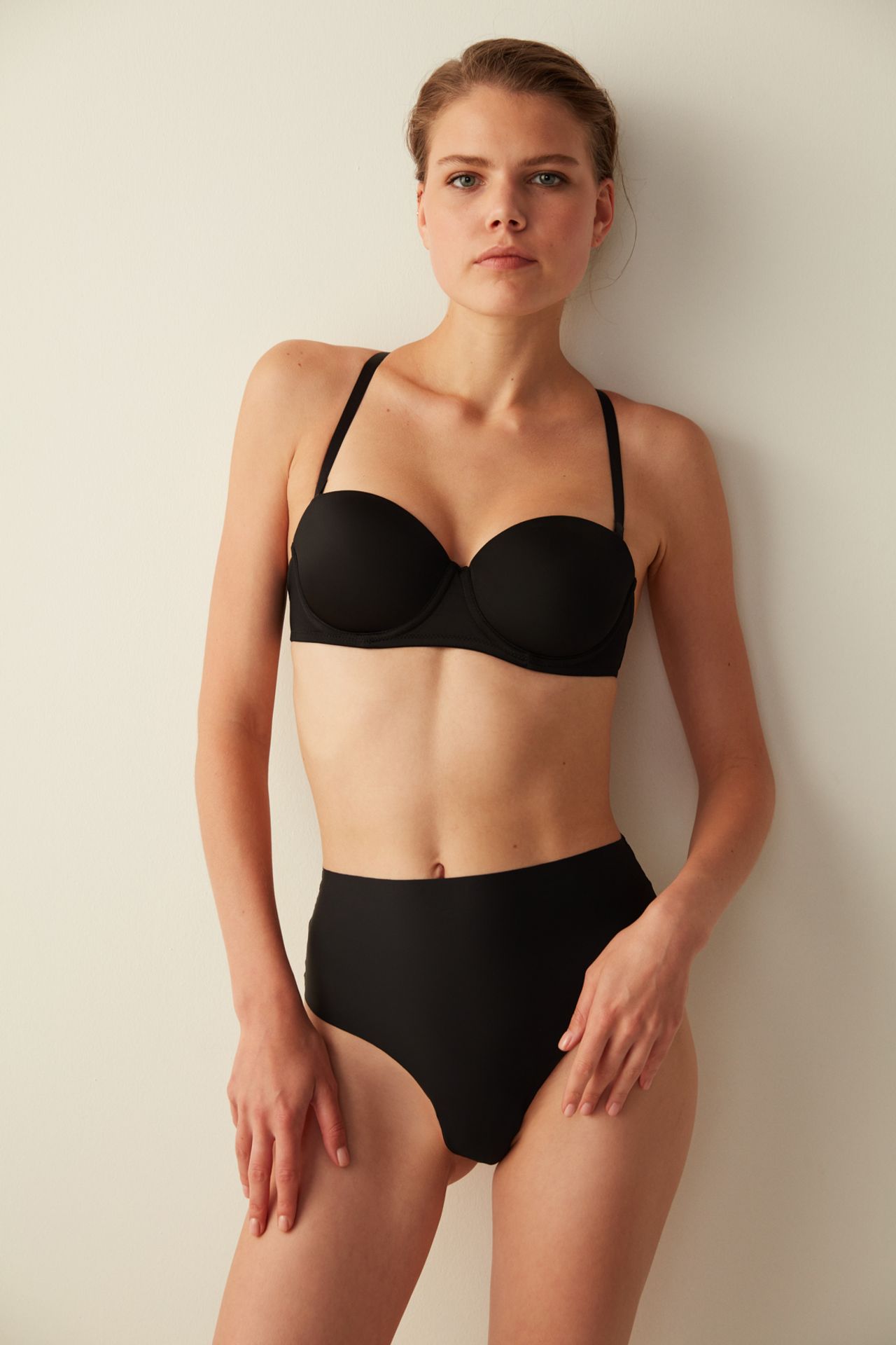 PENTI Padded Underwire Bra With Removable Straps 2
