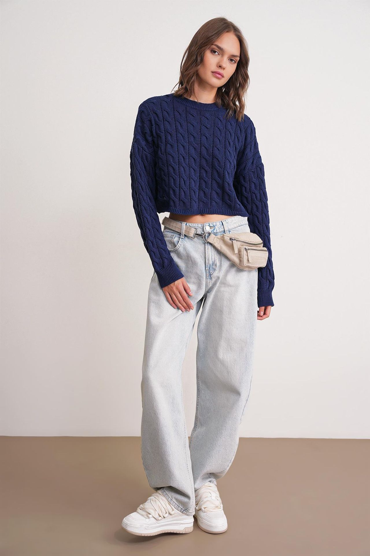 Mixray Cable Knit Pattern Crew Neck Sweater 2