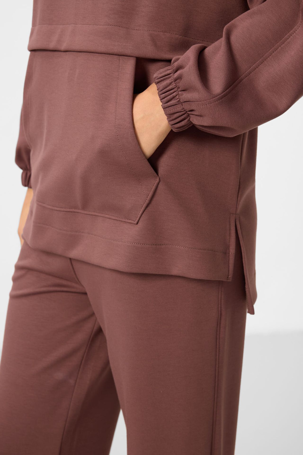 TOMMY Oversized Hooded Sweatshirt And Wide-Leg Pants Set 6