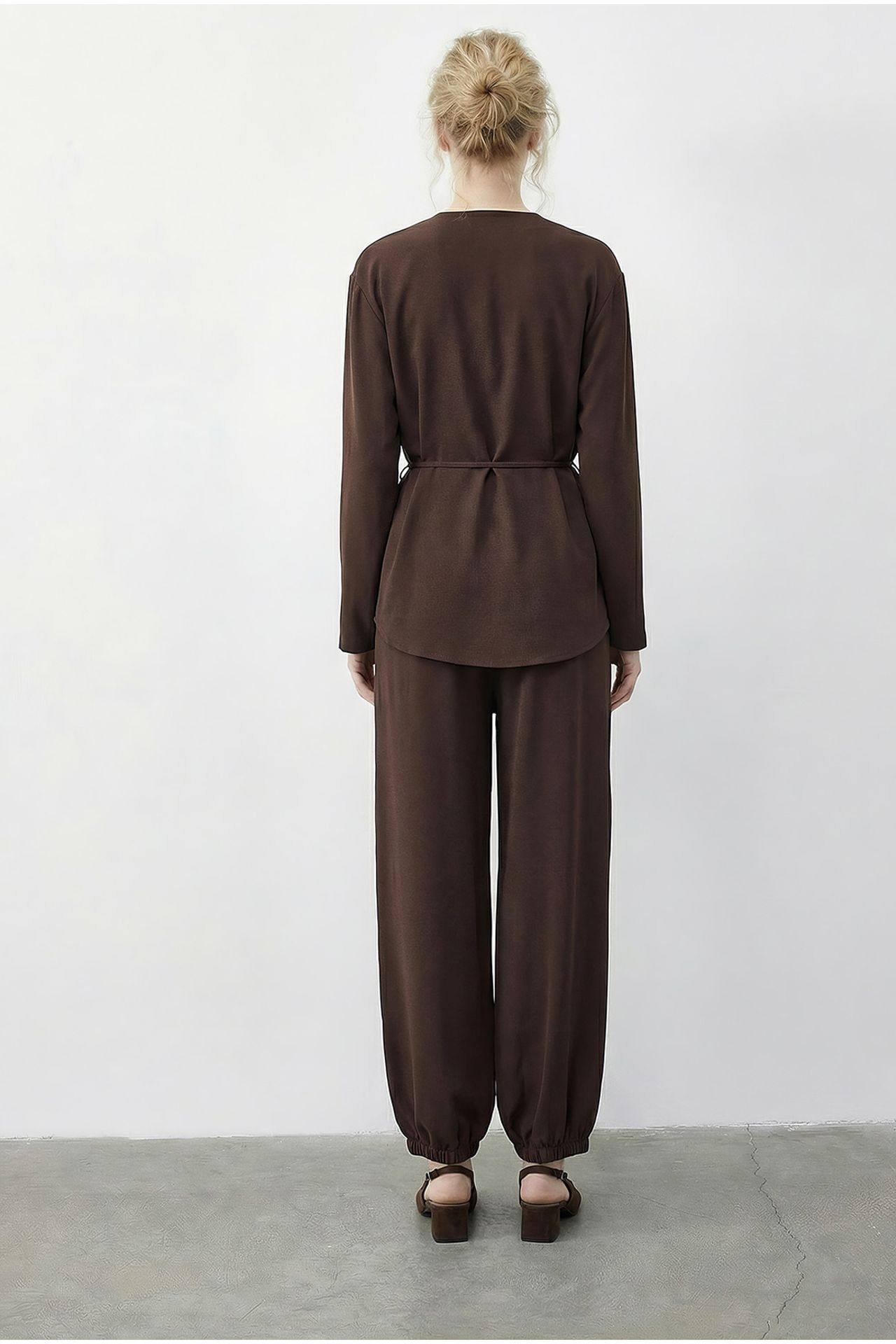 LUCCI Belt Detailed Blouse and Jogger Pants Two Pieces Set 4