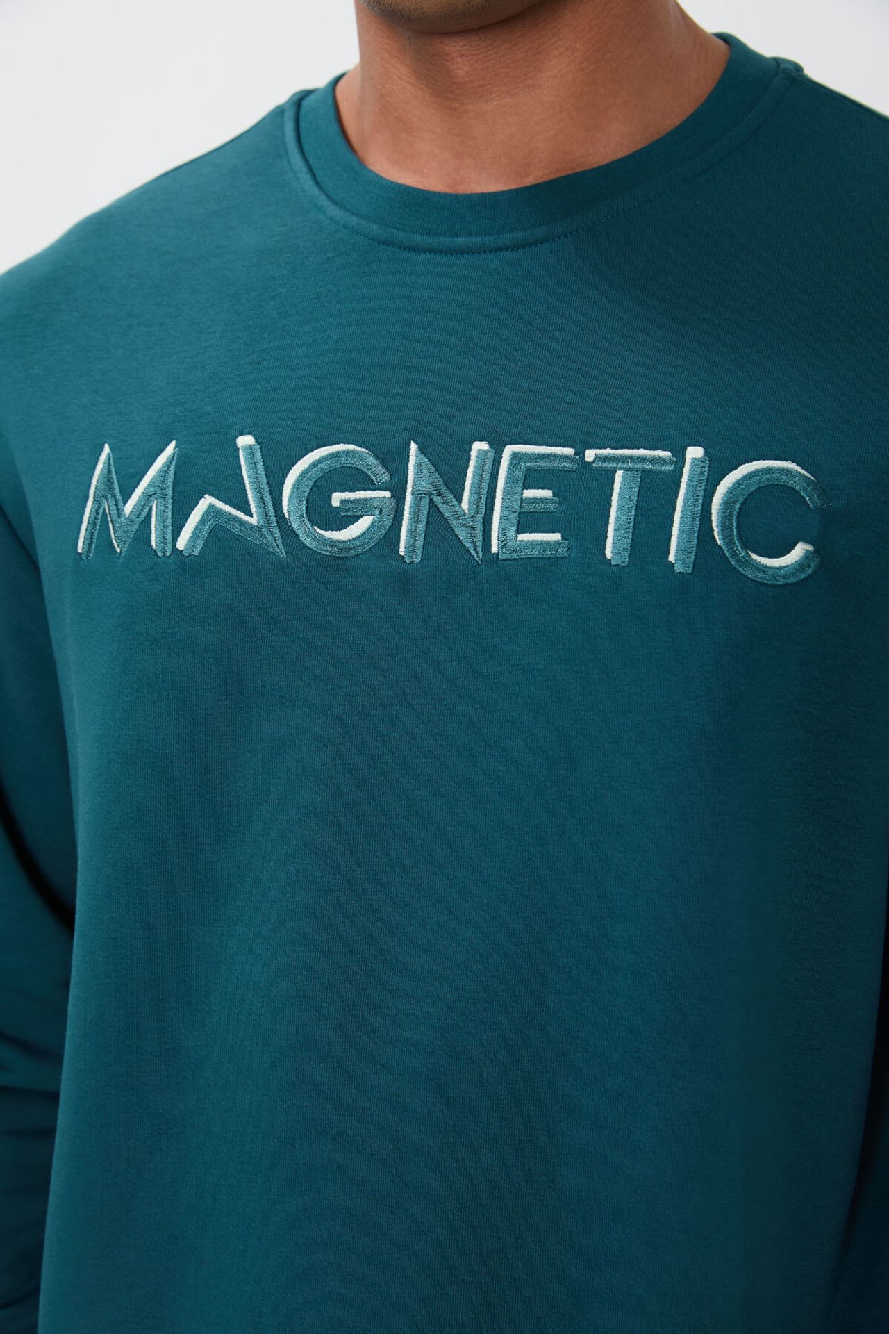 TOMMY Men's Printed Crew Neck Sweatshirt 2