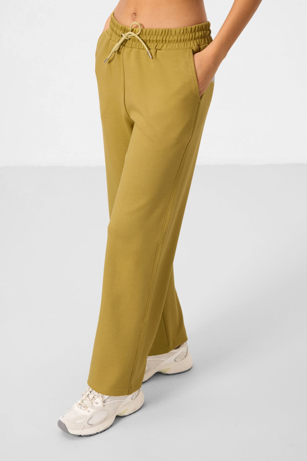 TOMMY Oversized Hooded Sweatshirt And Wide-Leg Pants Set 3