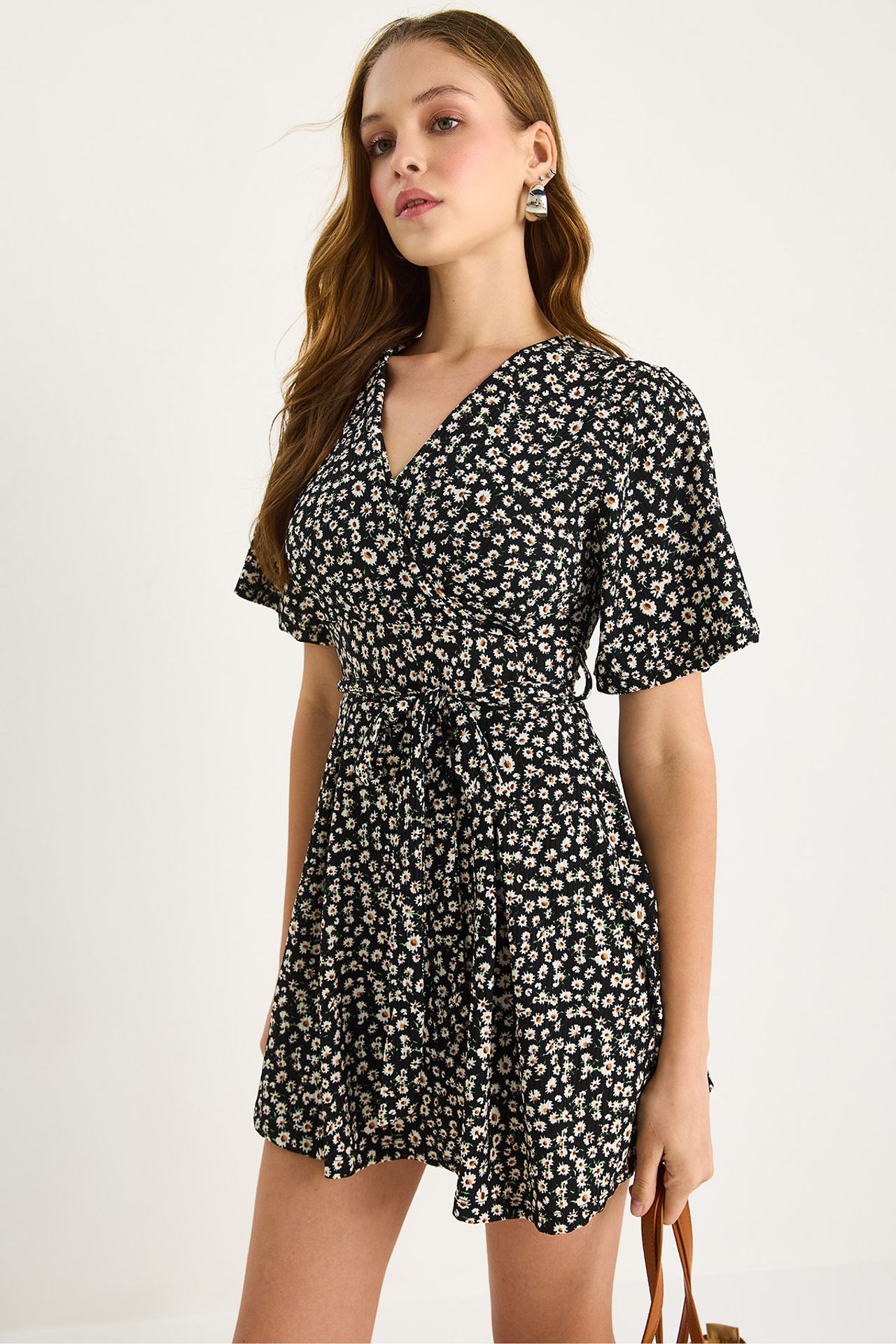 LUCCI Floral V-Neck Midi Dress with Split 5
