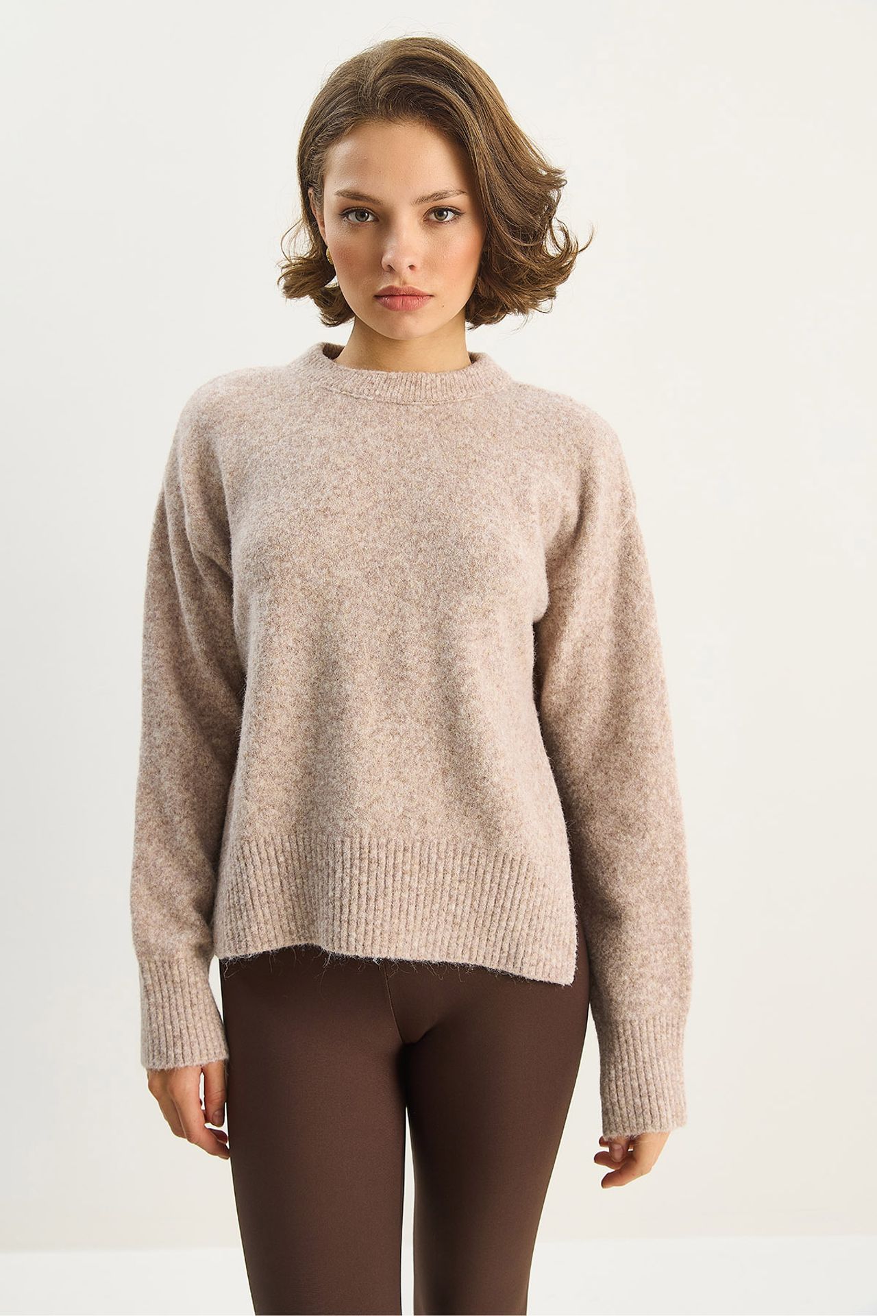 LUCCI Thick Oversized Crew Neck Knit Sweater 2