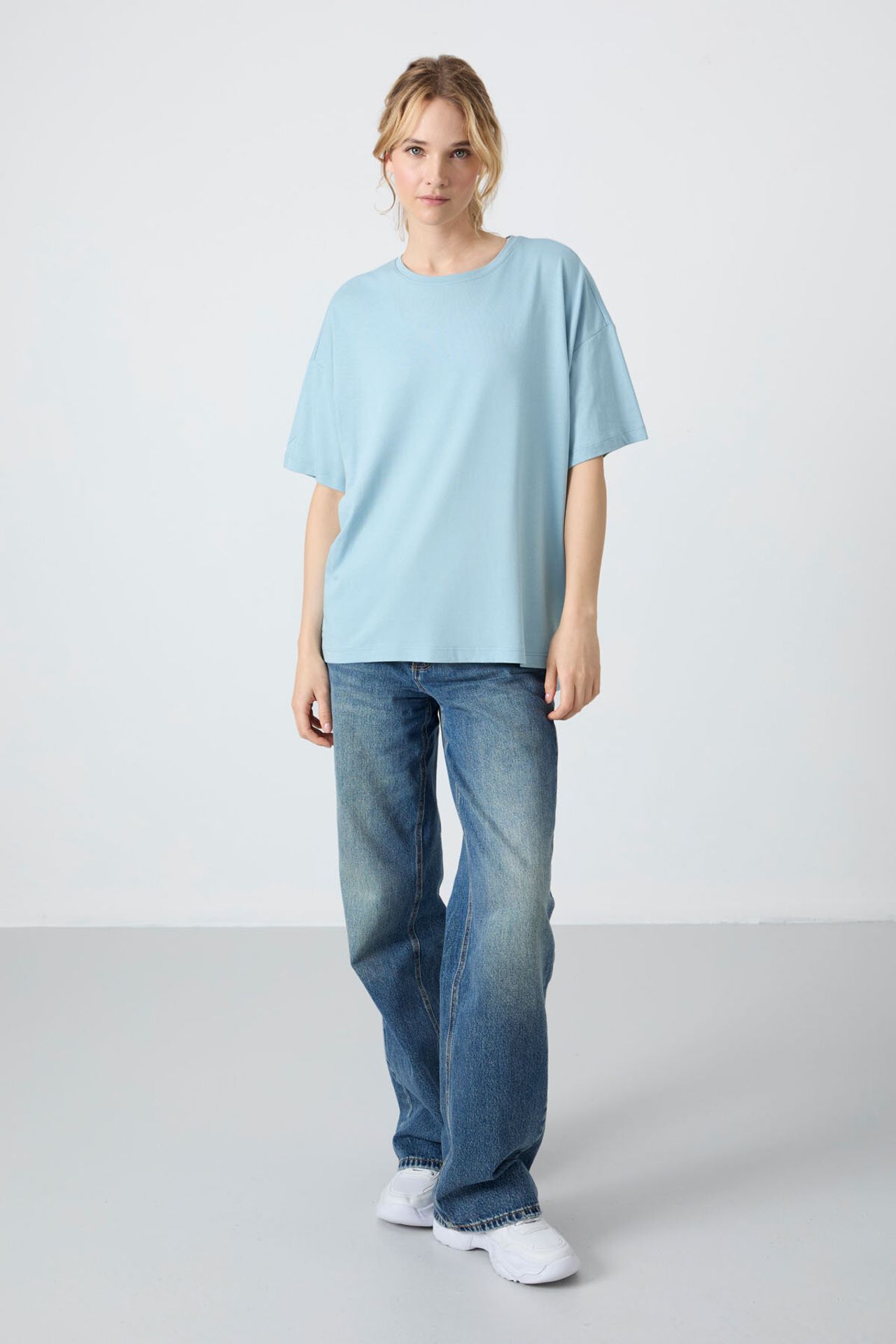 TOMMY Oversized Cotton-Modal Crew Neck T-Shirt 3