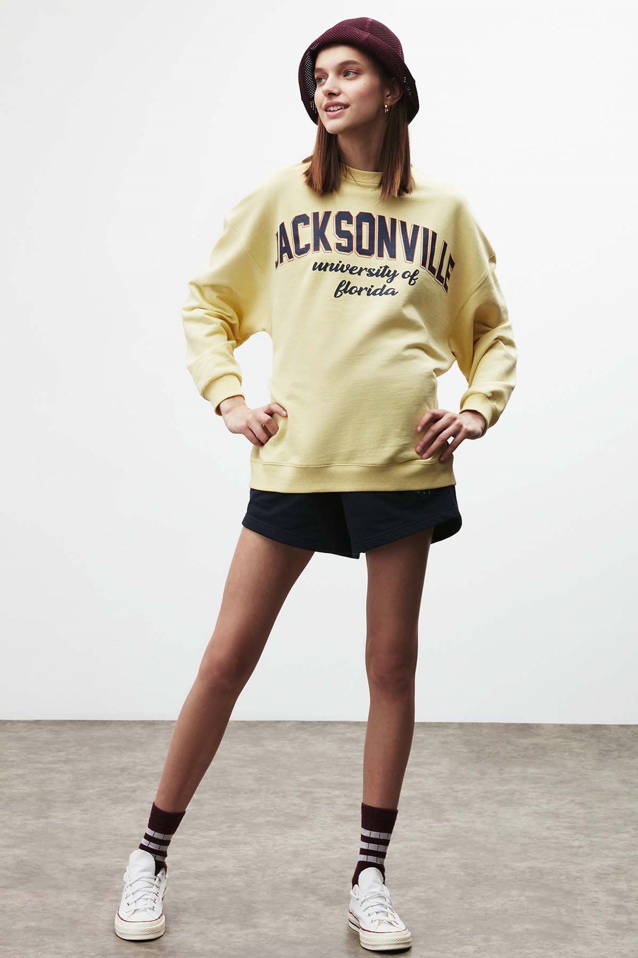ETHIQUET Classic Crew Neck Sweatshirt 6