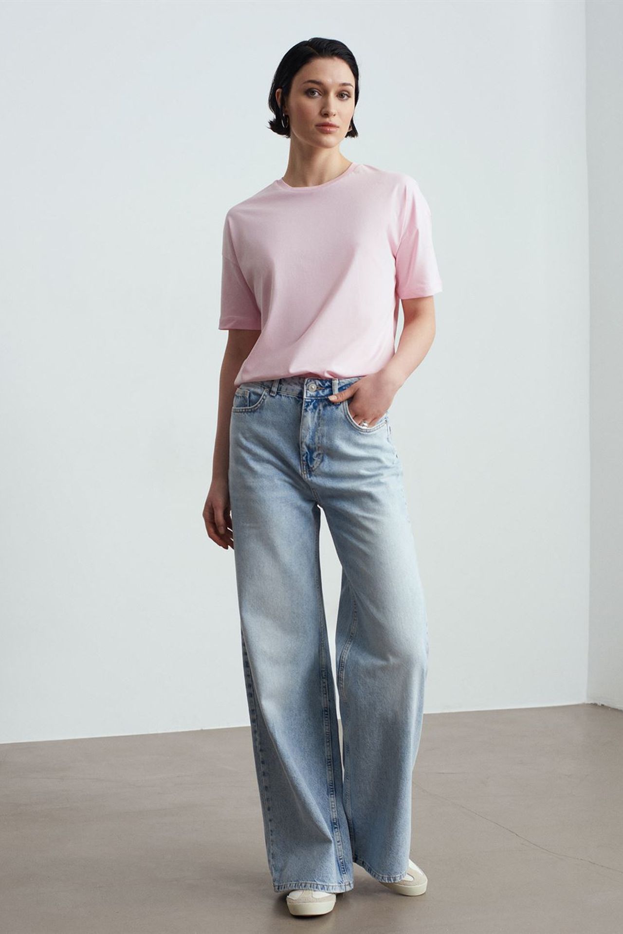 DILVIN Women's Cotton Crew Neck T-Shirt 4
